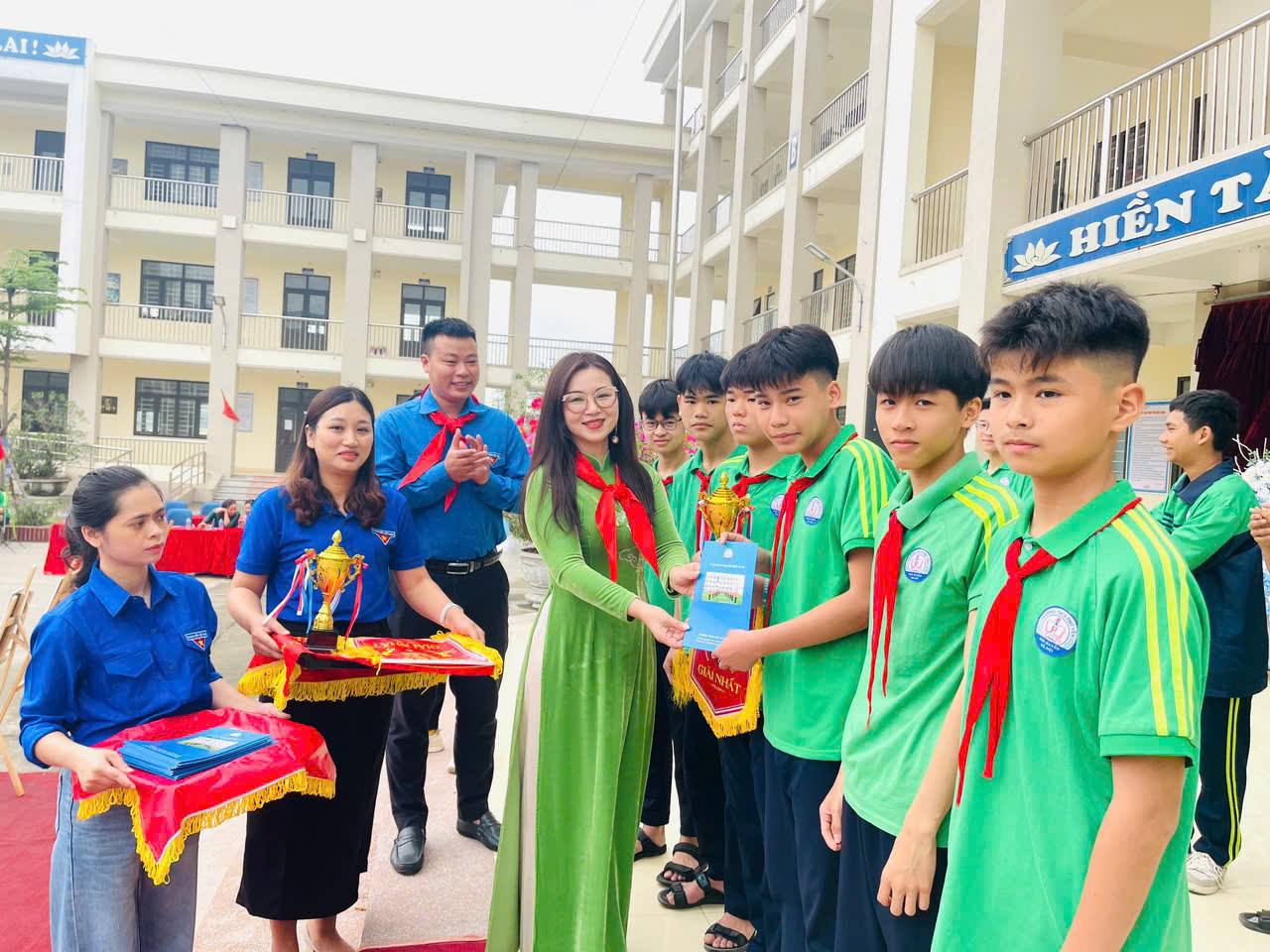 anh tin bai