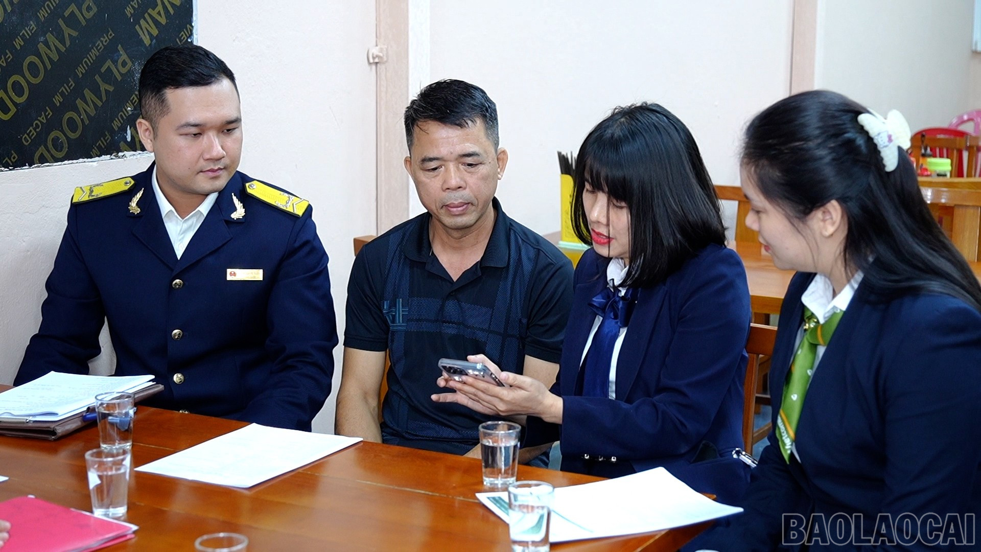 Tăng tốc hướng dẫn chuyển đổi mô hình và phương pháp quản lý thuế đối với hộ kinh doanh