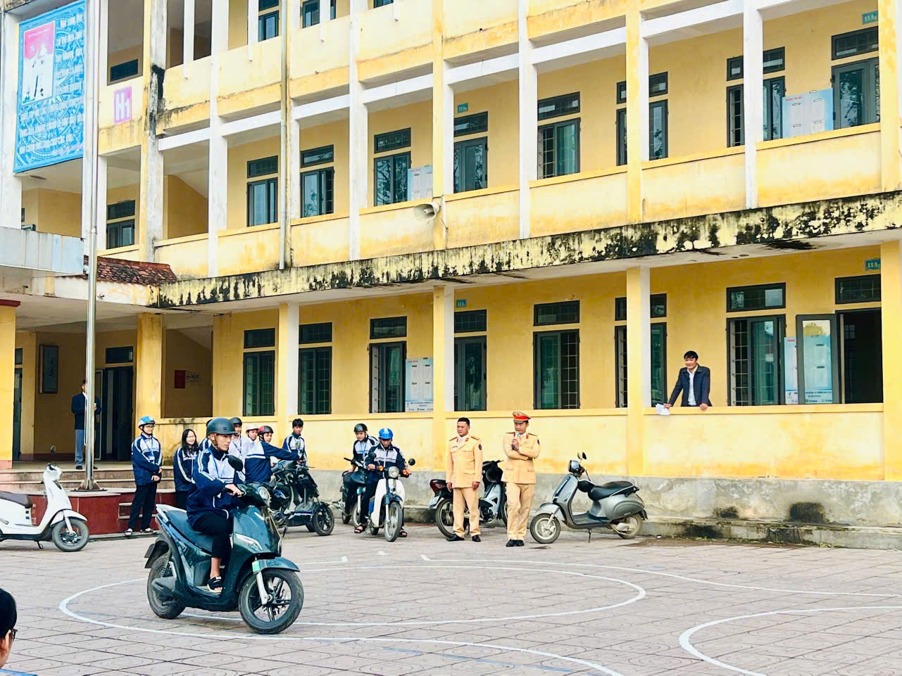 anh tin bai