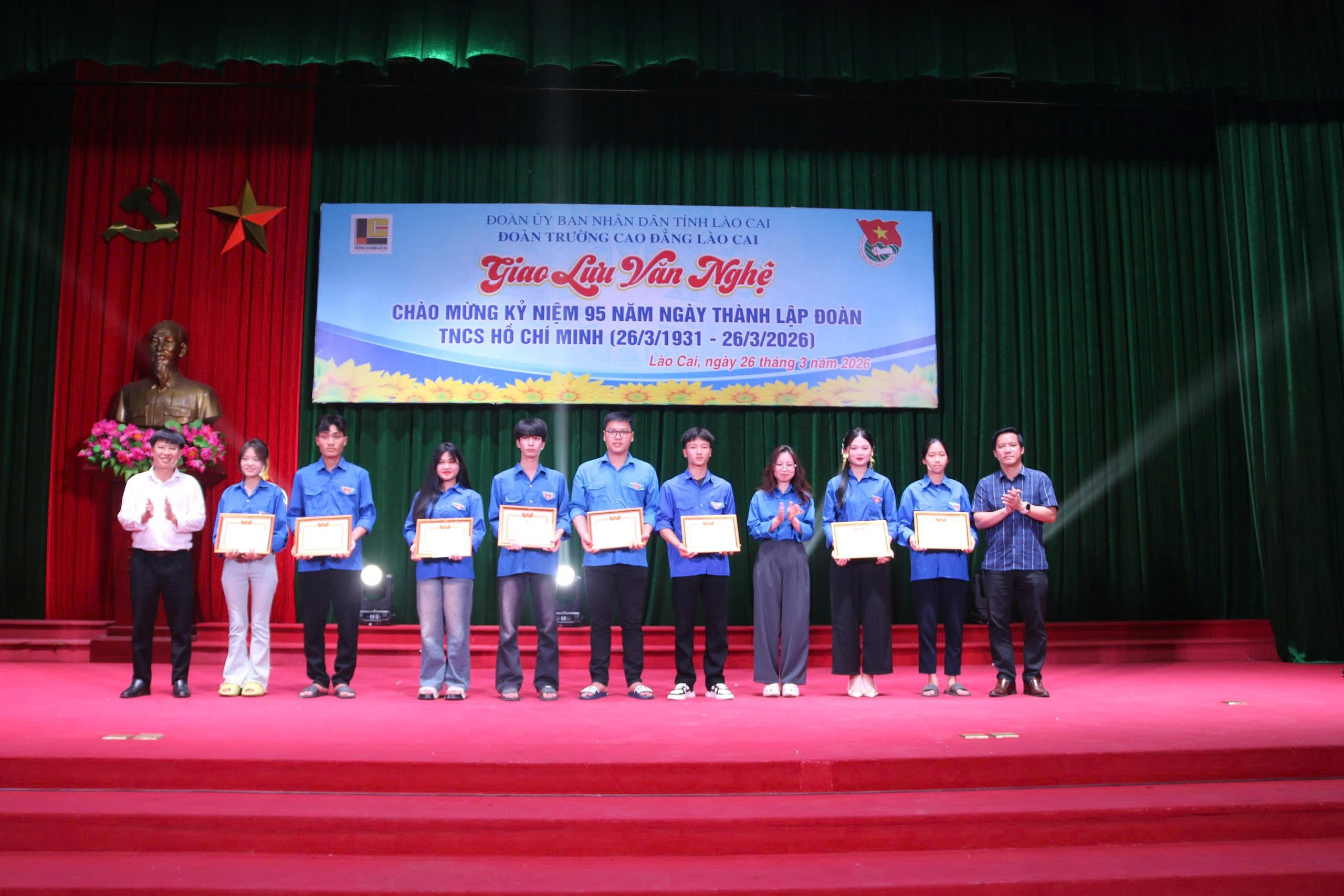 anh tin bai