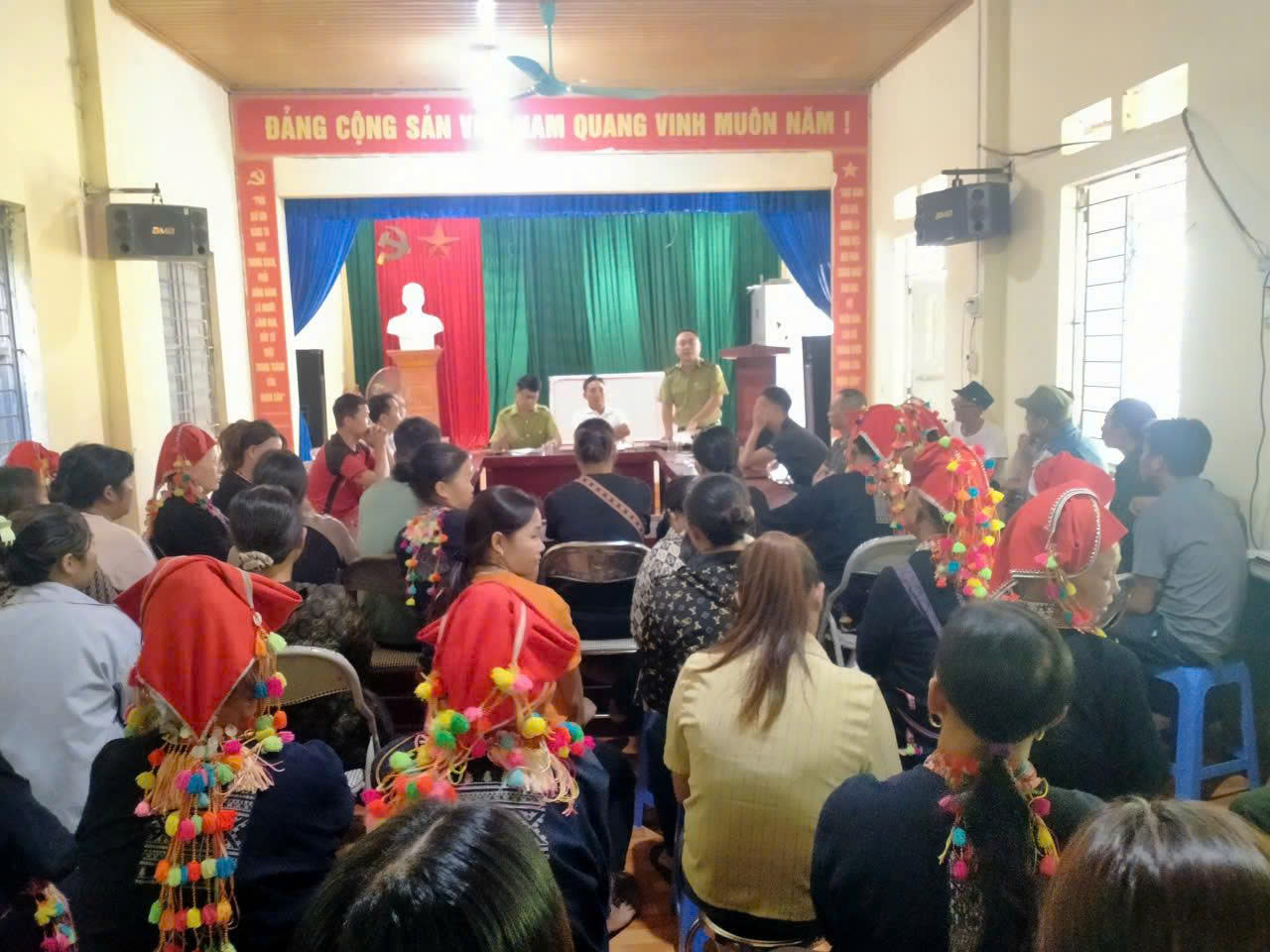 Trạm kiểm lâm xã Minh Lương đẩy mạnh tuyên truyền công tác bảo vệ rừng và phòng cháy, chữa cháy rừng