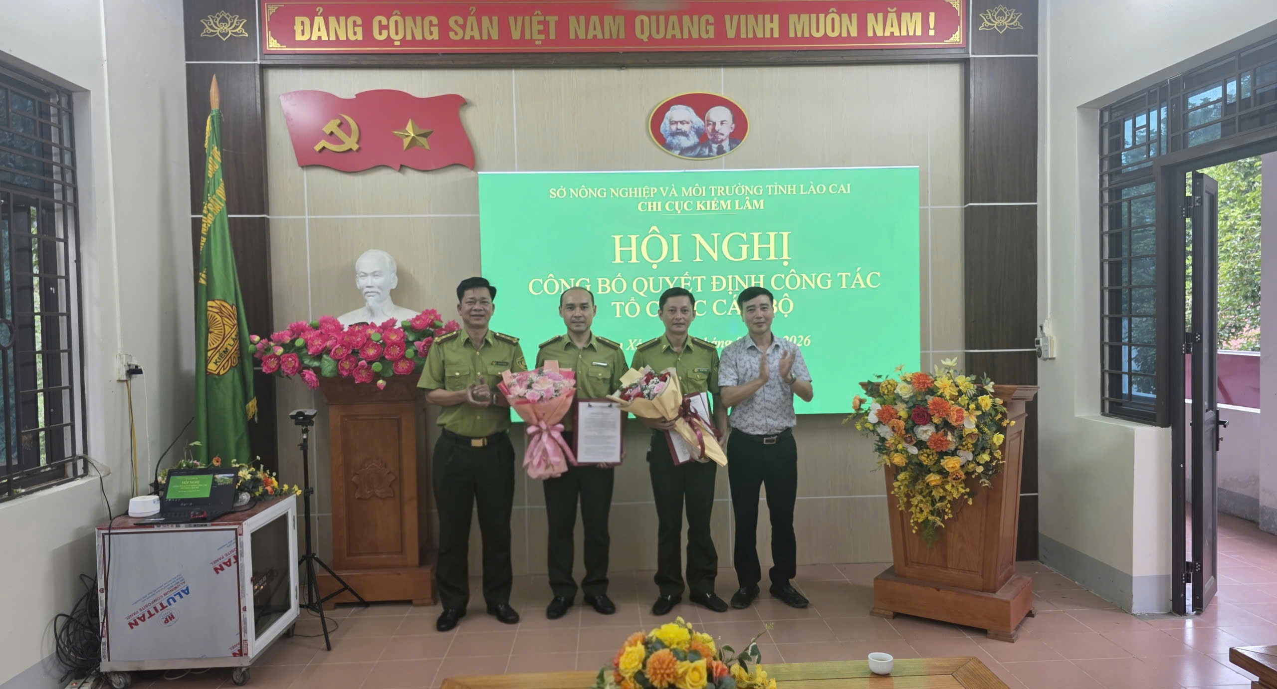 Chi cục Kiểm lâm Lào Cai tổ chức Hội nghị công bố  quyết định về công tác tổ chức cán bộ