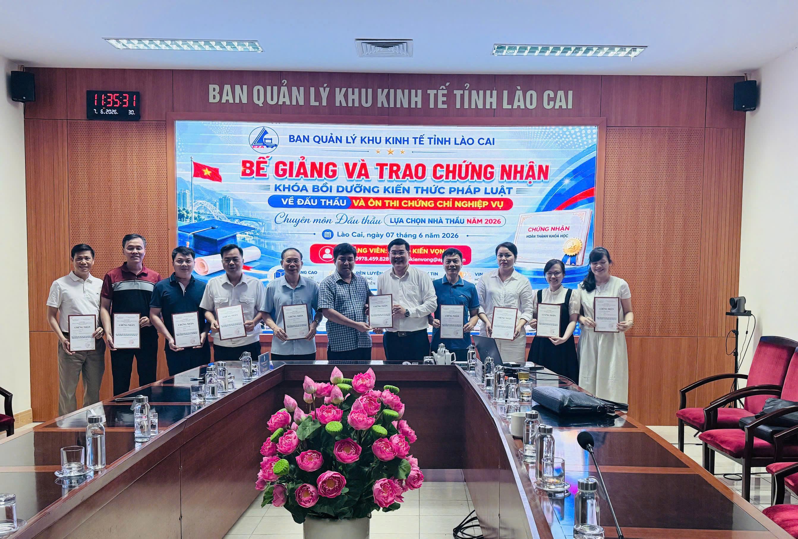 anh tin bai