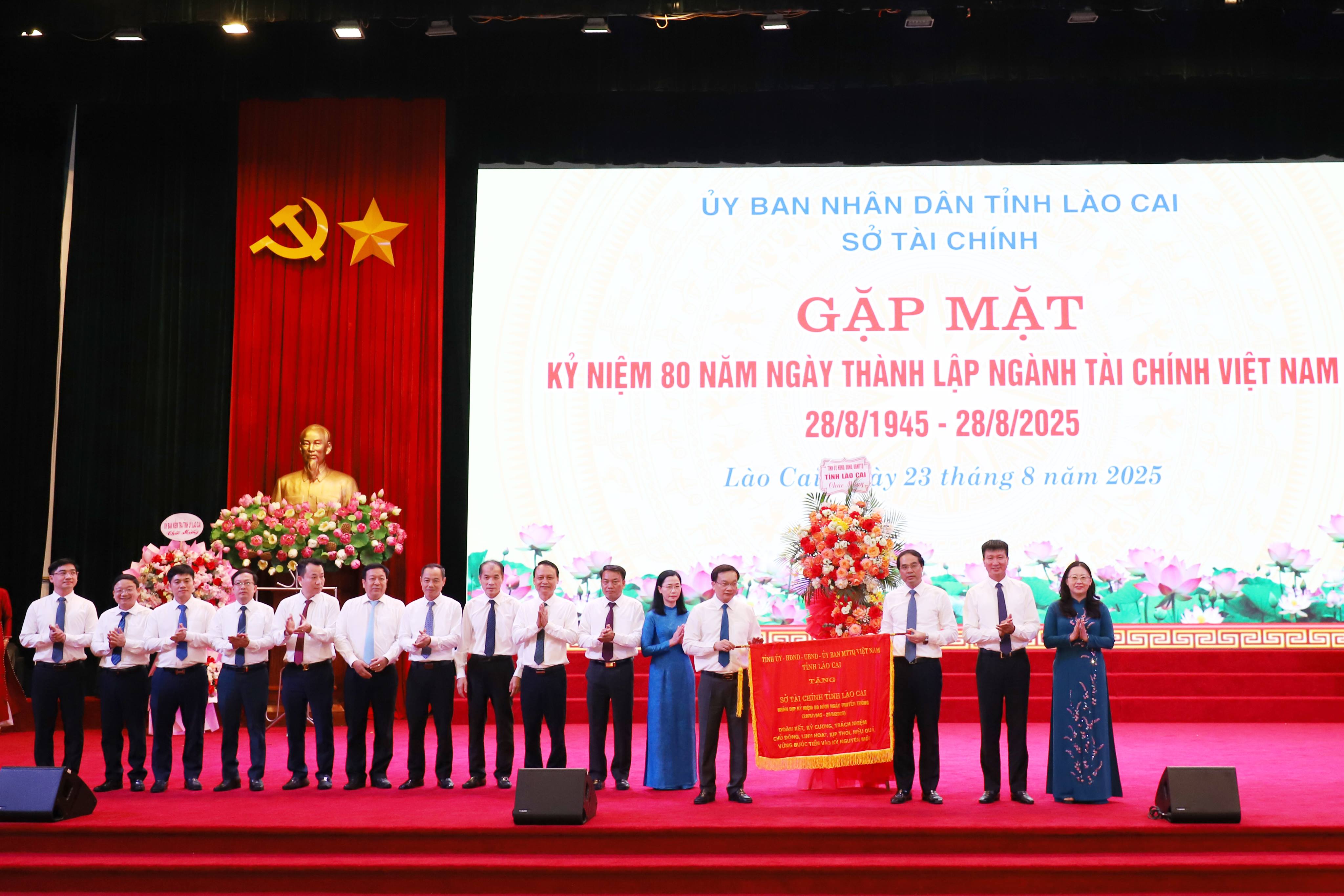 Ngành Tài chính Lào Cai: Đoàn kết, kỷ cương, trách nhiệm, chủ động, linh hoạt, kịp thời, hiệu quả, vững bước tiến vào kỷ nguyên mới
