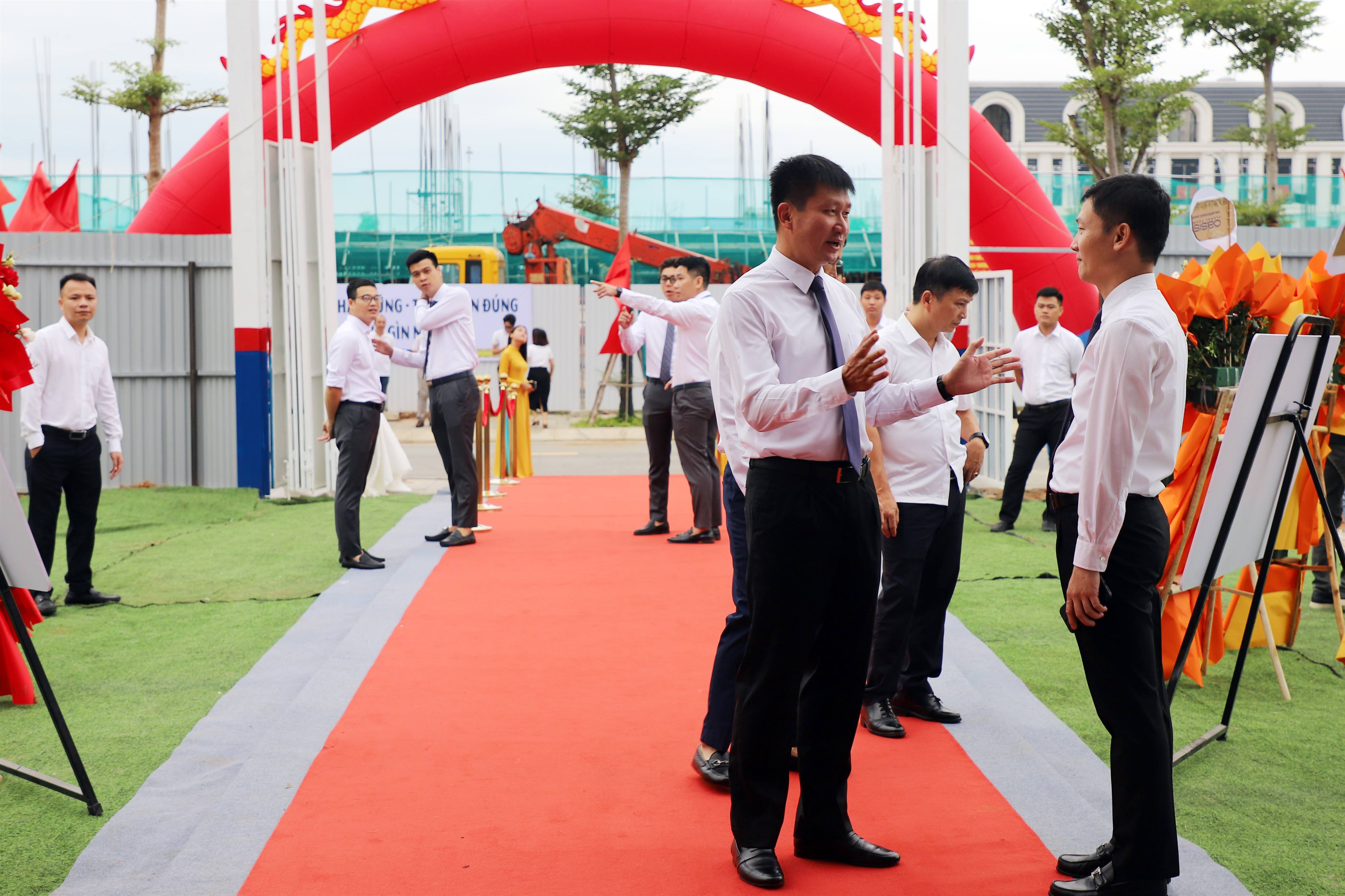 Chủ tịch UBND tỉnh Trần Huy Tuấn dự Lễ động thổ Nhà ở xã hội Bình Minh Tây Bắc