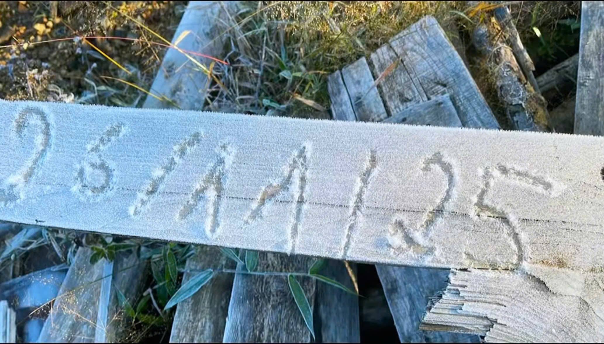 Xã Y Tý xuất hiện băng giá