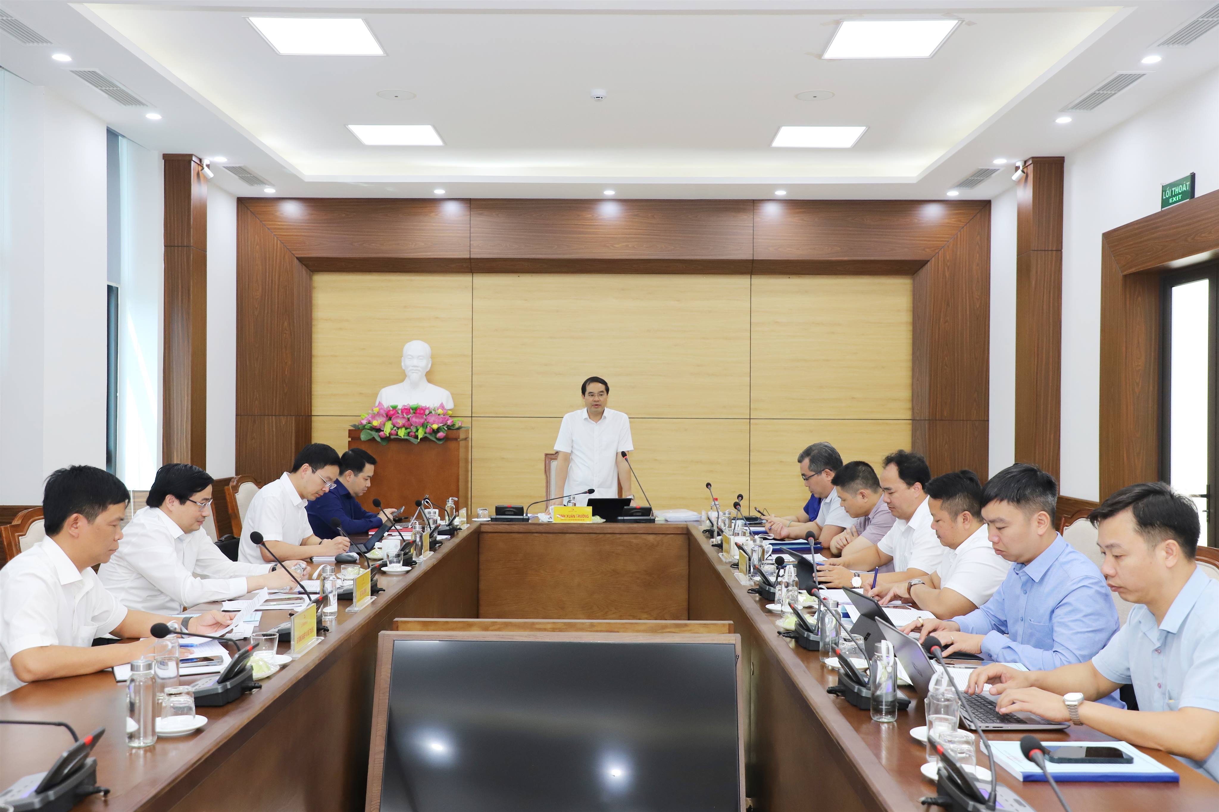 Thường trực Tỉnh uỷ duyệt Văn kiện Đại hội Đảng bộ xã Mù Cang Chải