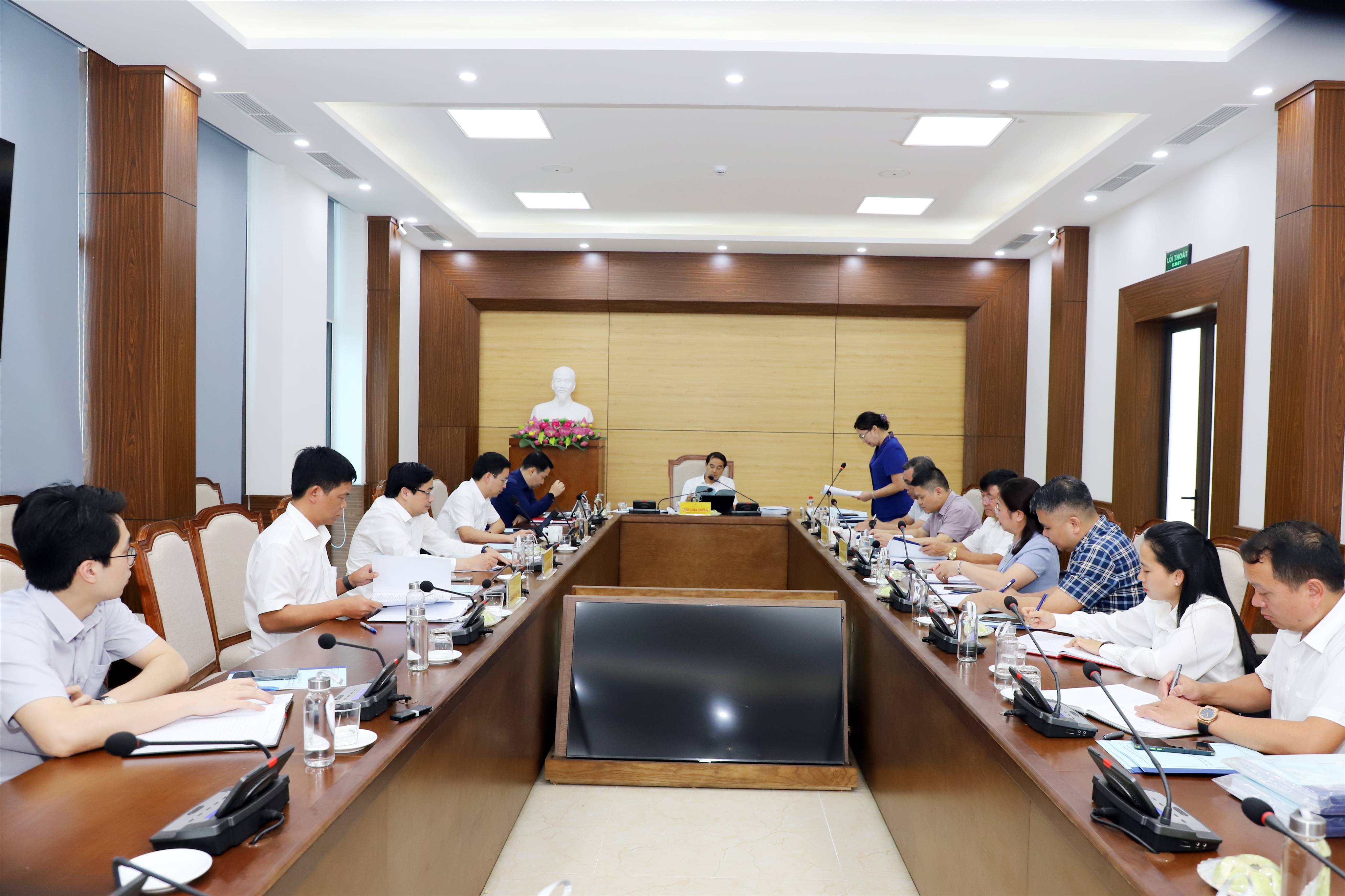 Thường trực Tỉnh ủy duyệt Văn kiện Đại hội Đảng bộ xã Hạnh Phúc