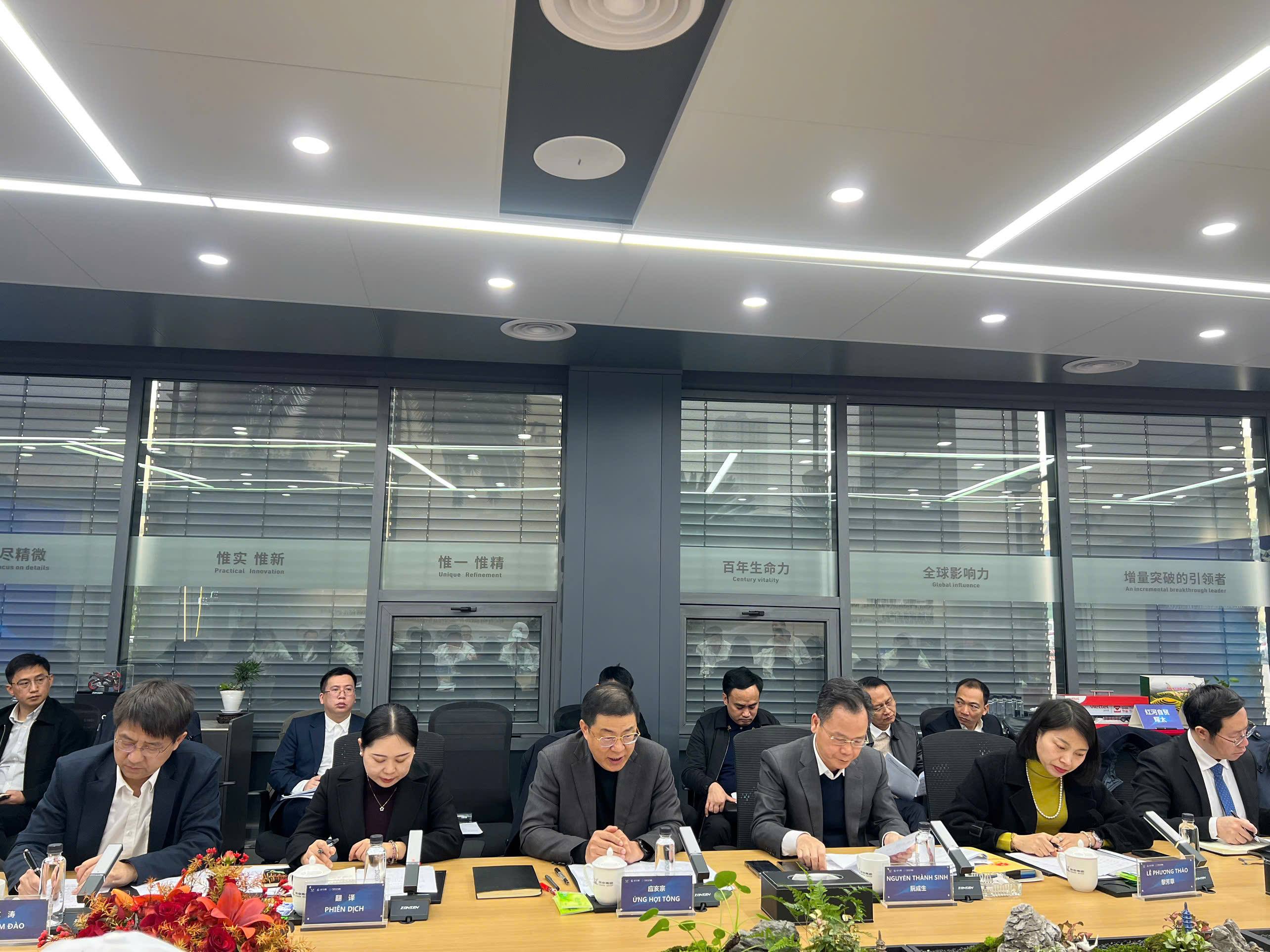 Lào Cai thúc đẩy hợp tác đầu tư công nghệ cao với Tập đoàn Tông Thân (Trung Quốc)