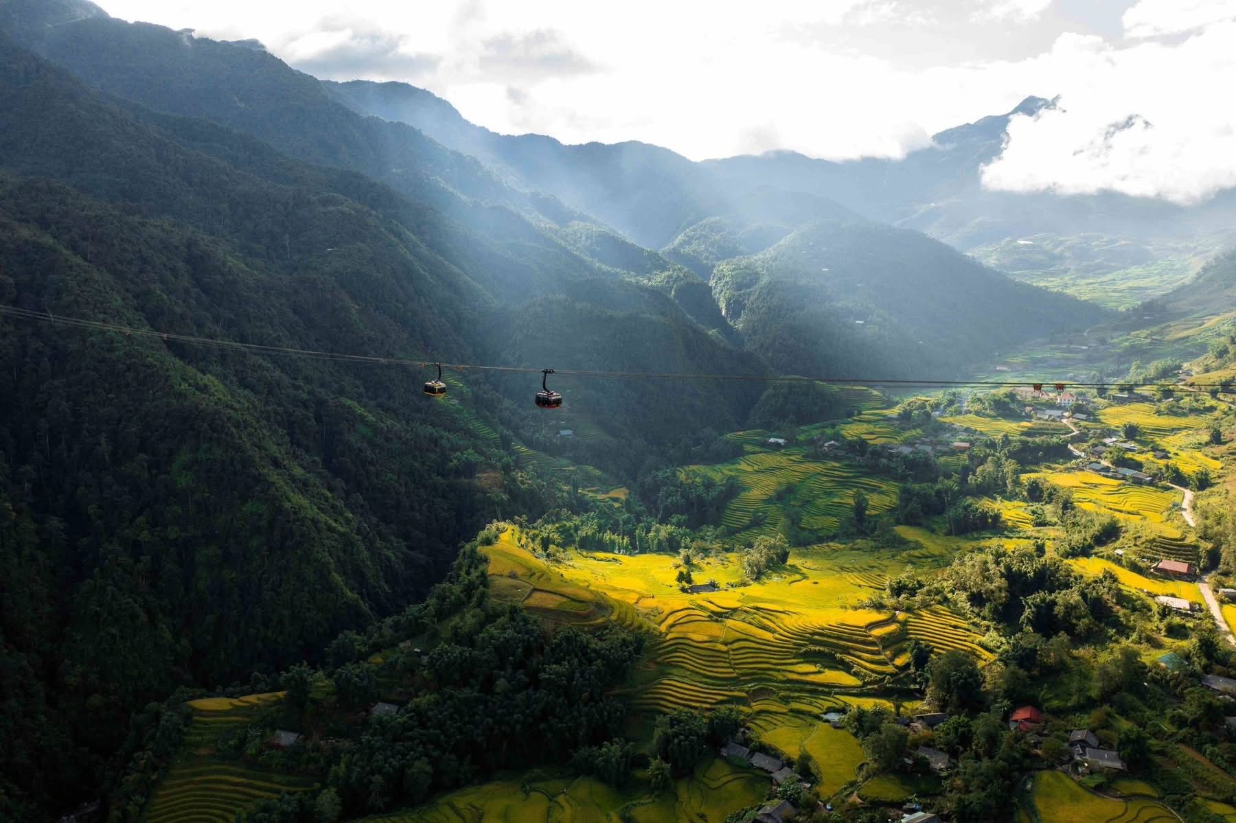 Tăng cường bảo vệ an ninh quốc gia, bảo đảm trật tự an toàn xã hội trong hoạt động du lịch