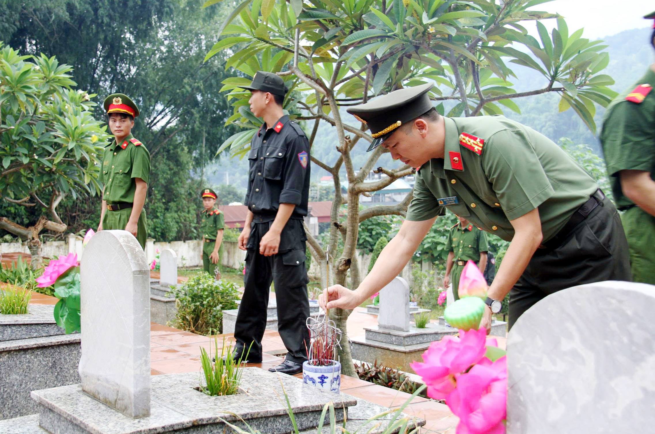 anh tin bai