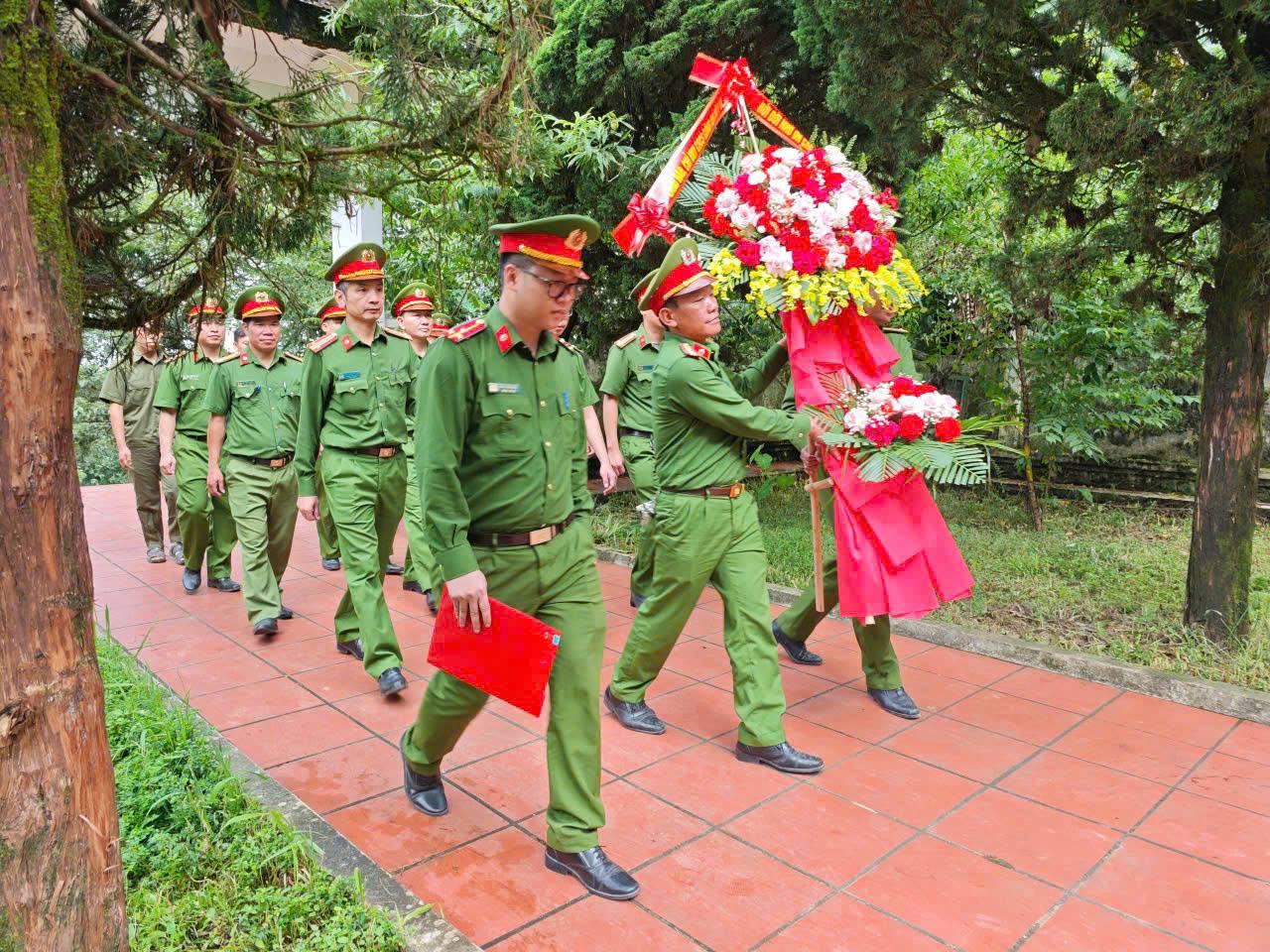 anh tin bai
