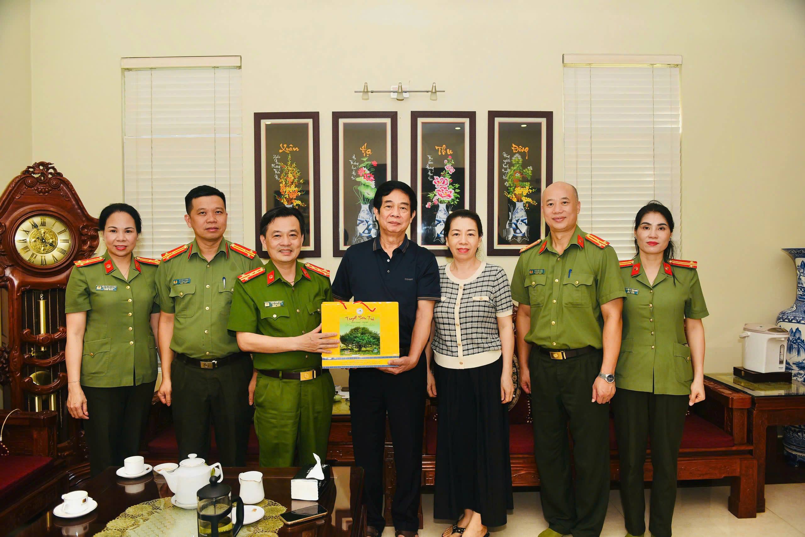 anh tin bai