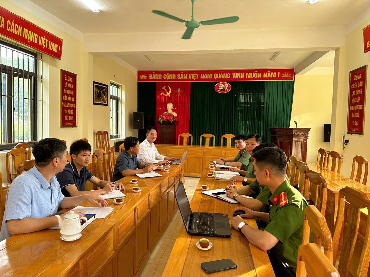anh tin bai