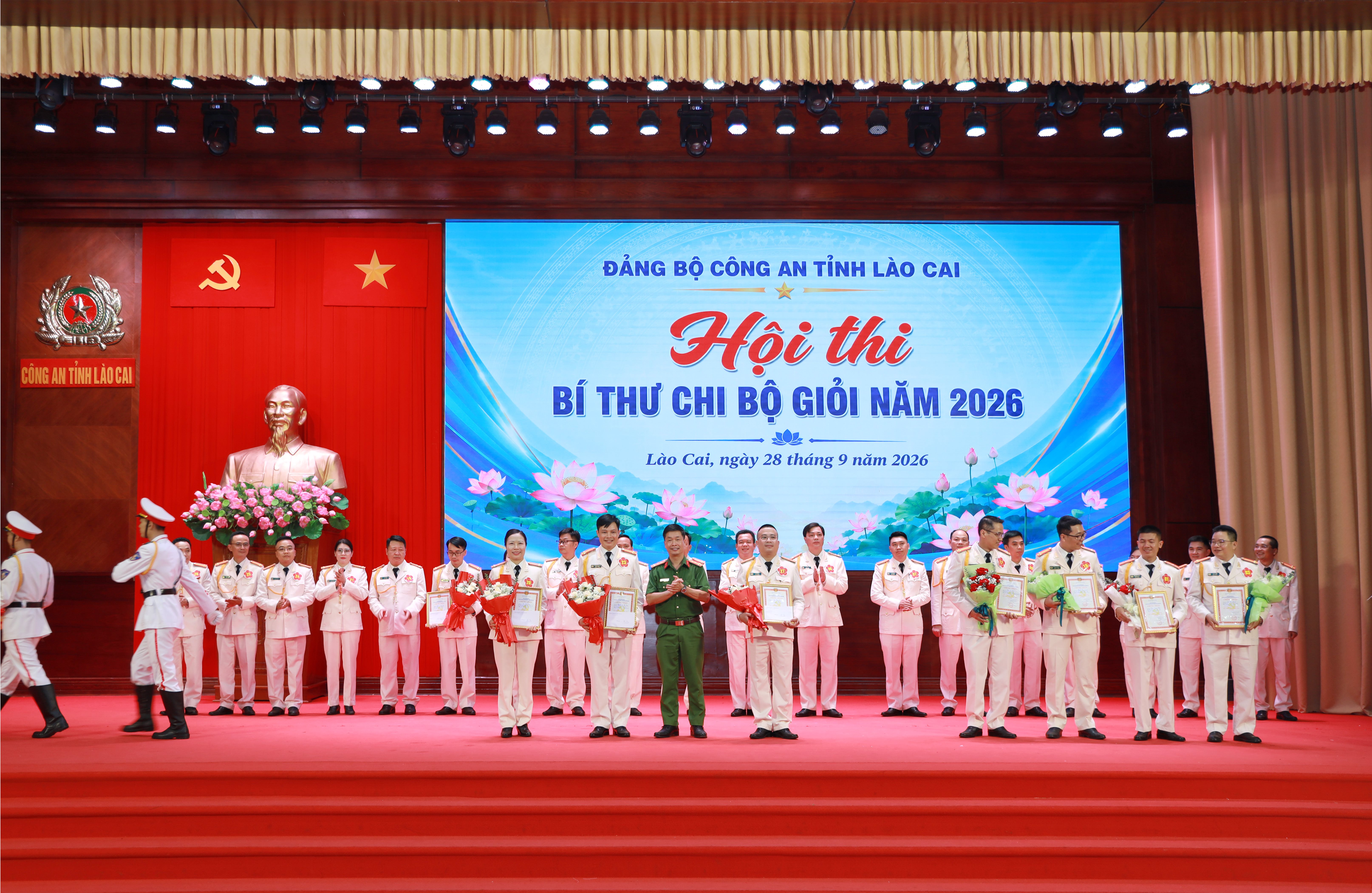 anh tin bai