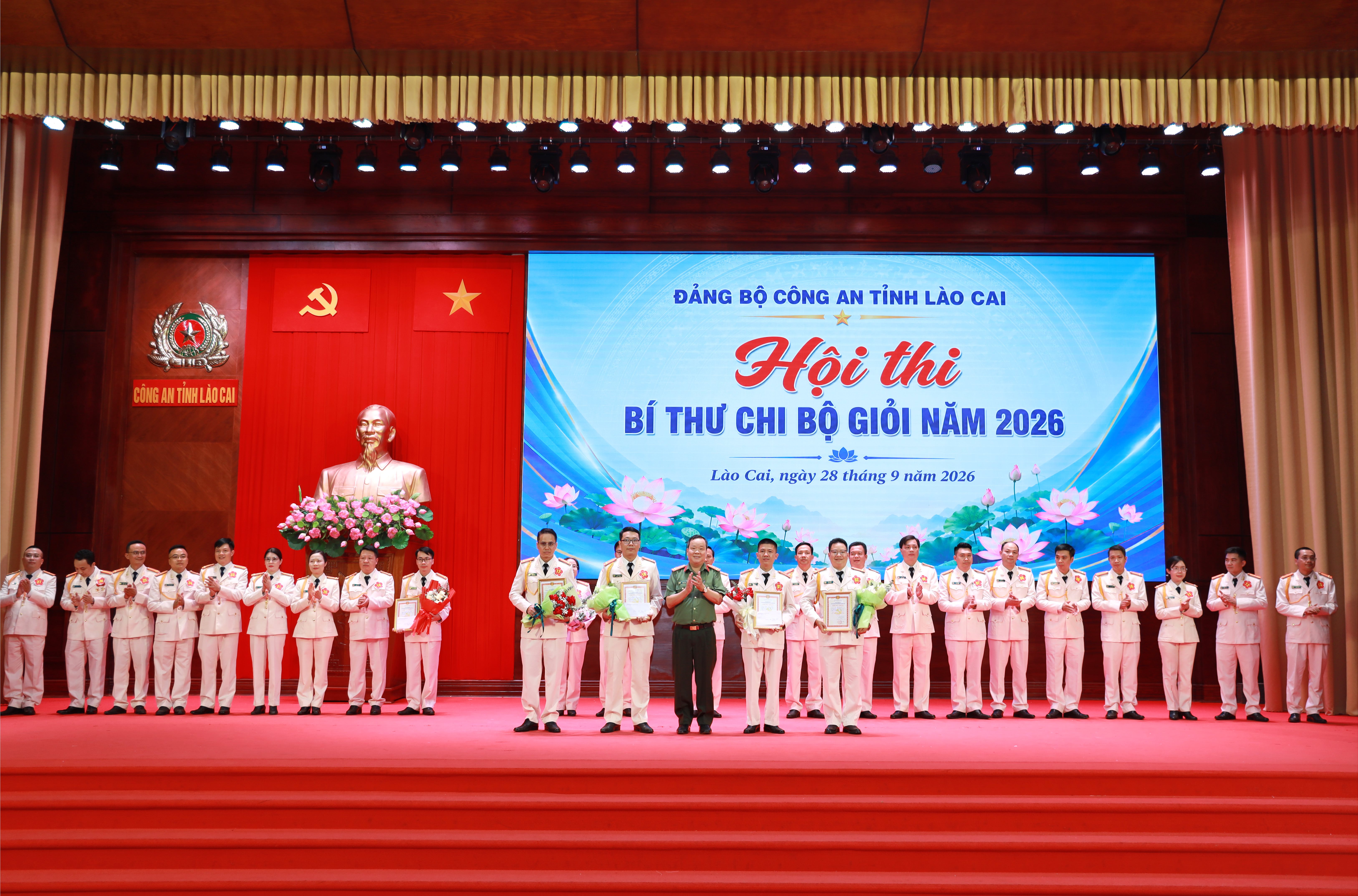 anh tin bai