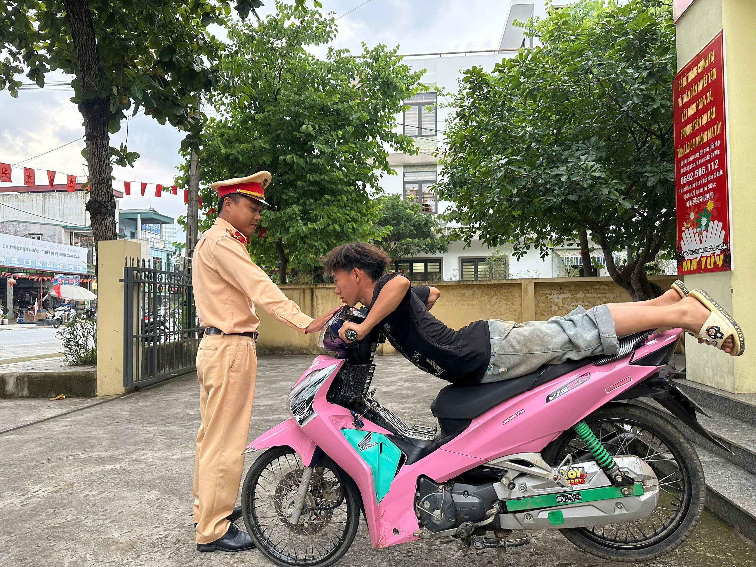 anh tin bai