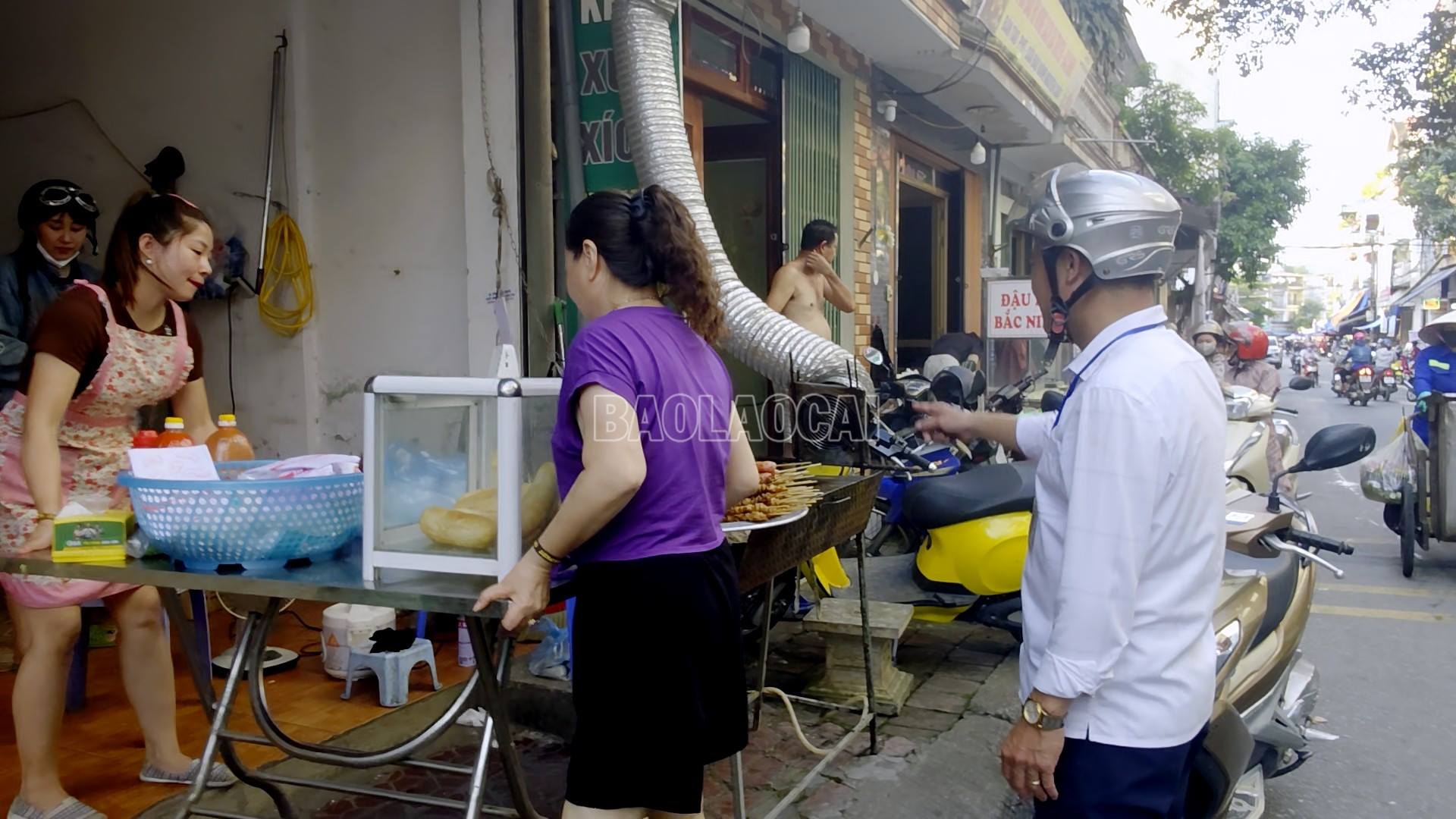 Phường Cam Đường ra quân lập lại trật tự đô thị tại các chợ dân sinh