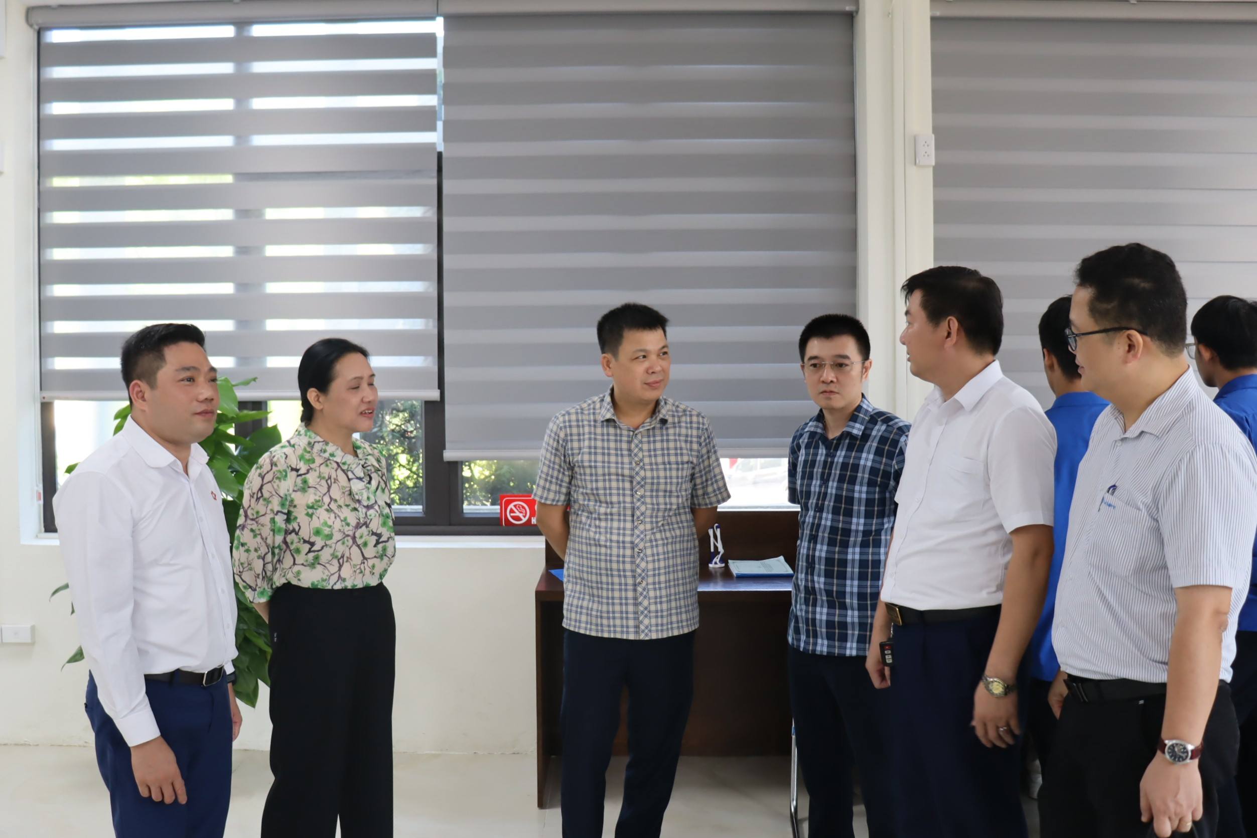 anh tin bai
