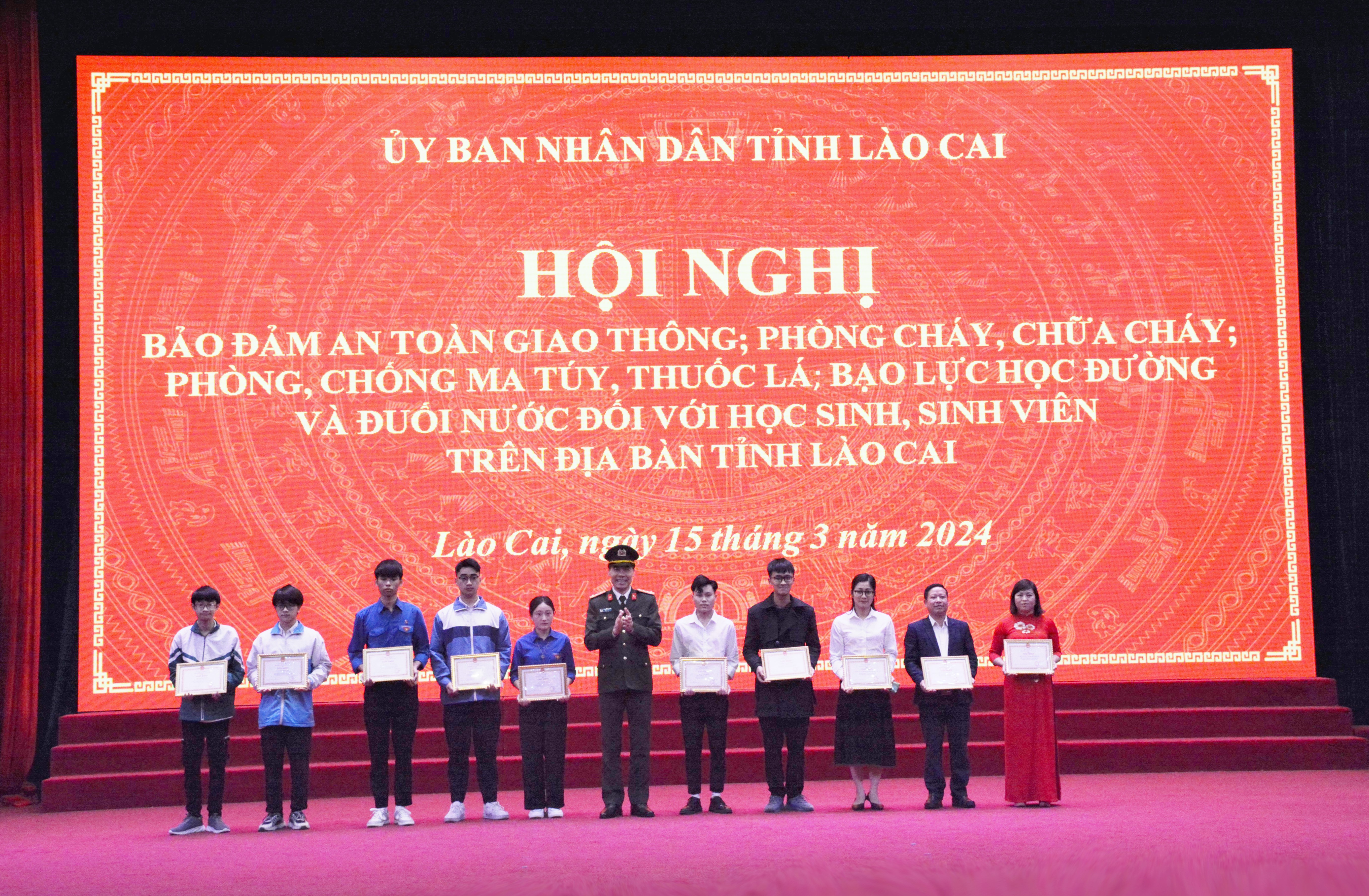 anh tin bai