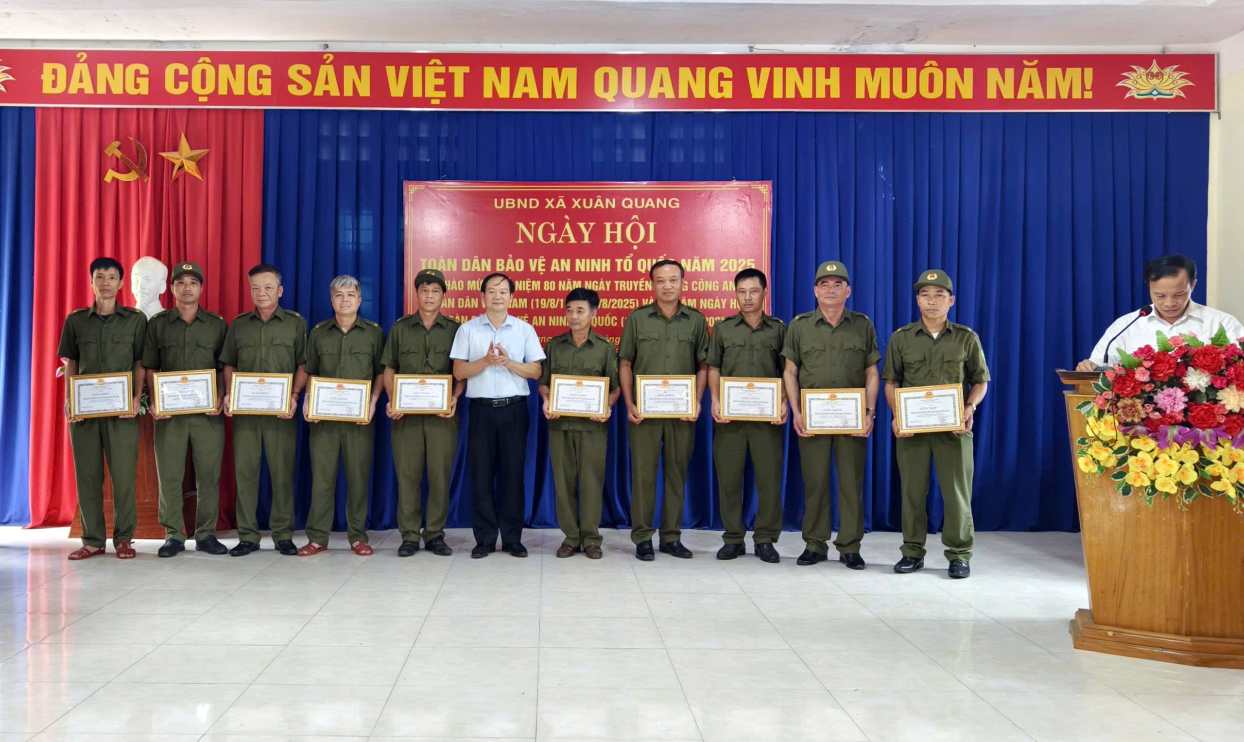 anh tin bai