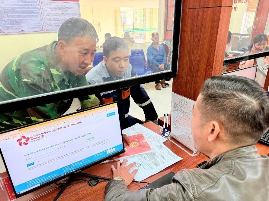 Xã Hợp Thành đẩy mạnh công tác cải cách hành chính, nâng cao chất lượng phục vụ Nhân dân