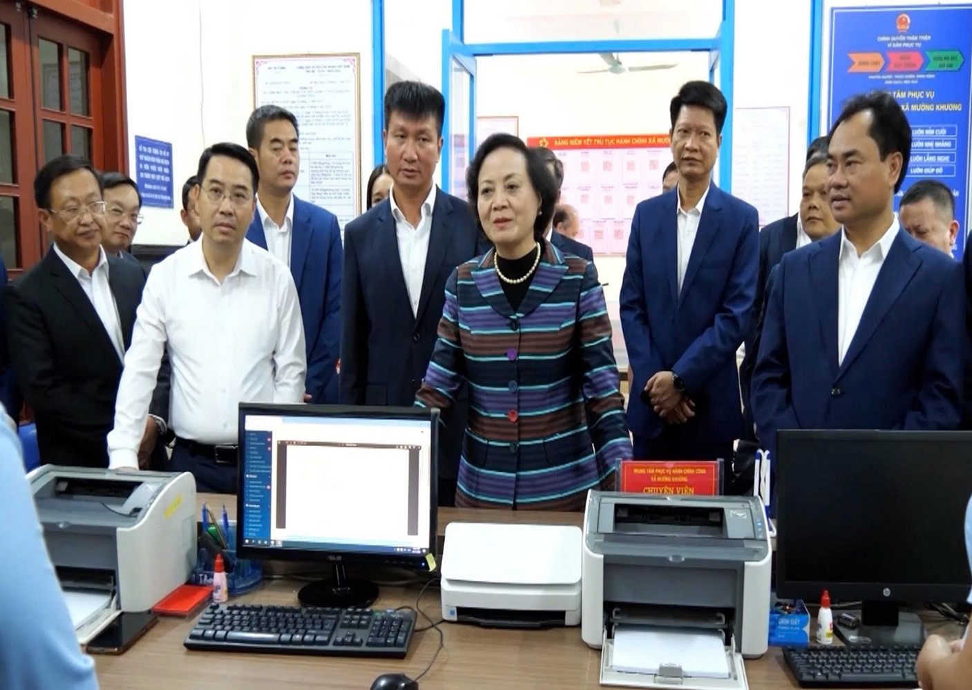 anh tin bai