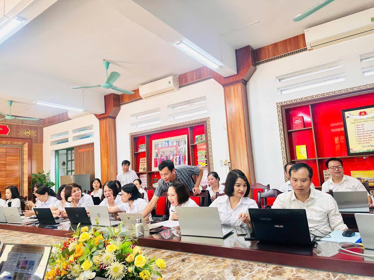 anh tin bai