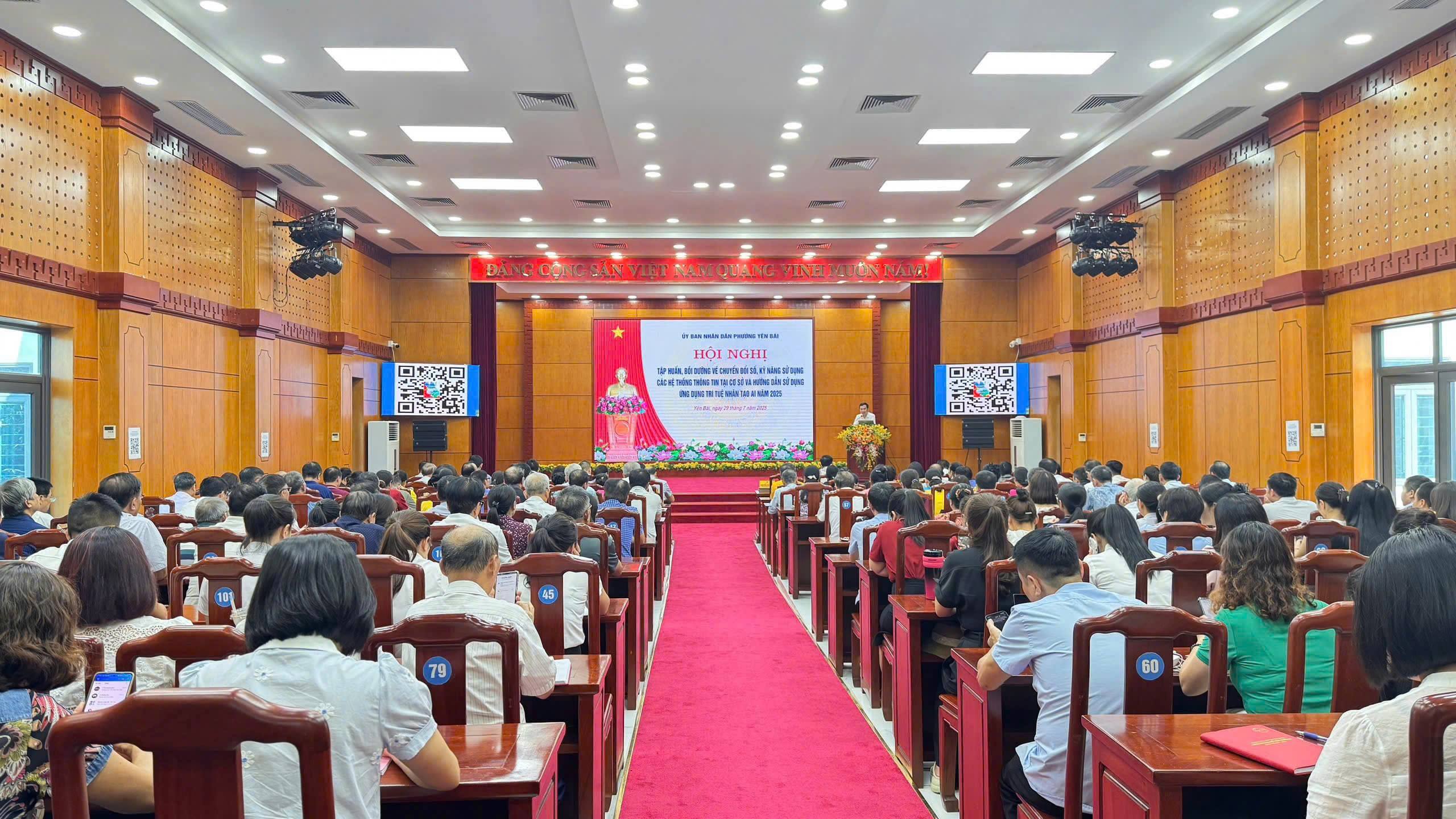 Phường Yên Bái triển khai tập huấn Chuyển đổi số, Ứng dụng trí tuệ nhân tạo tại cơ sở