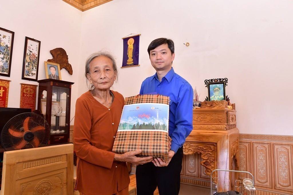 anh tin bai