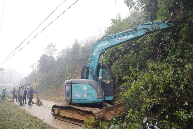 Phường Nam Cường ra quân thực hiện “Ngày thứ 7 cùng dân” ​