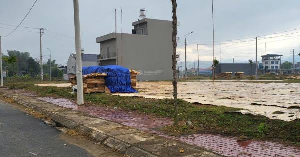 Trung tâm Phát triển quỹ đất tỉnh Lào Cai thông báo kết quả lựa chọn tổ chức hành nghề đấu giá tài sản tại tổ dân phố Pá Khết, phường Trung Tâm