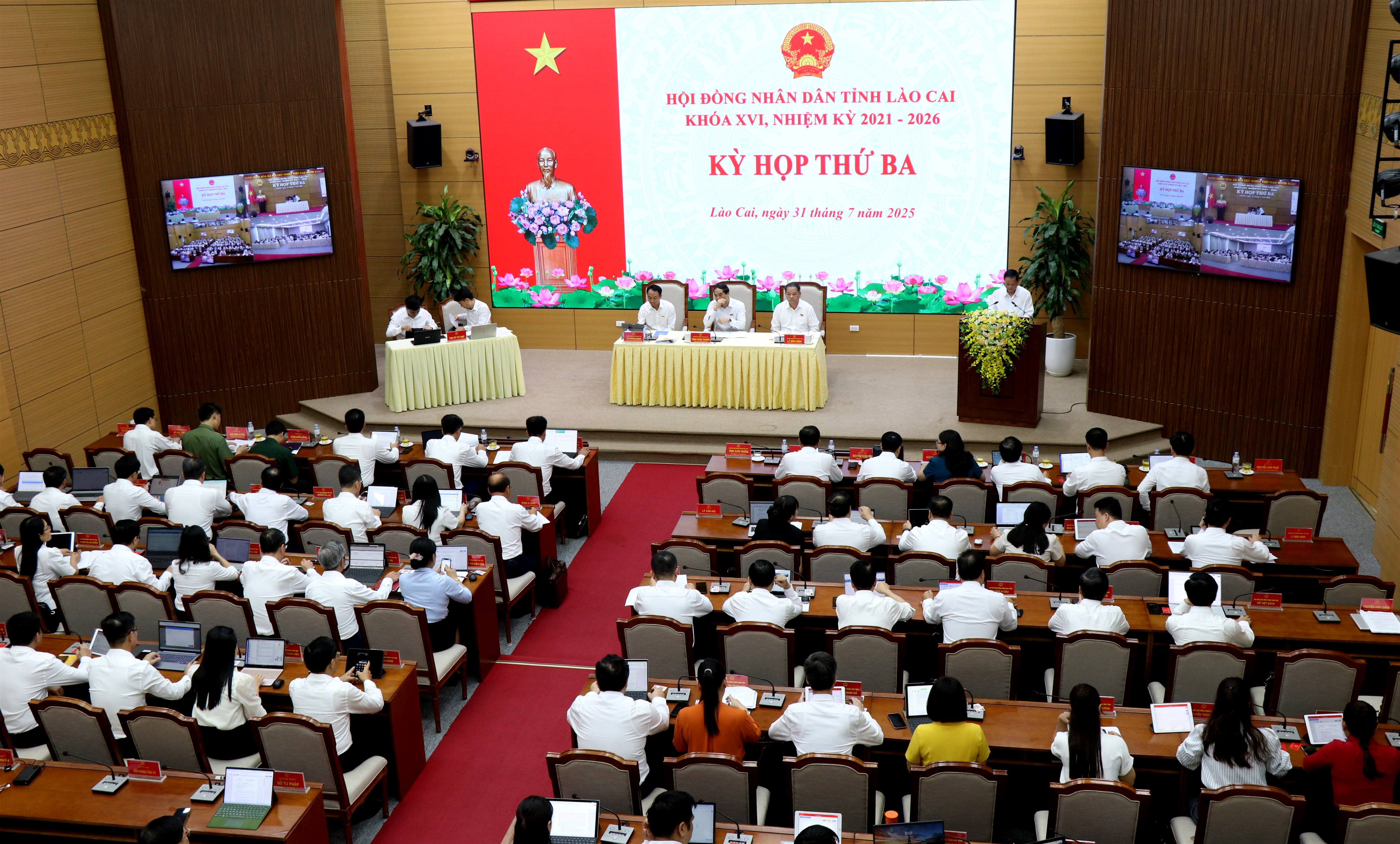 Kỳ họp thứ 3 - HĐND tỉnh Lào Cai khóa XVI: Điều chỉnh mục tiêu tăng trưởng kinh tế (GRDP) tỉnh Lào Cai năm 2025 đạt 8,5% trở lên