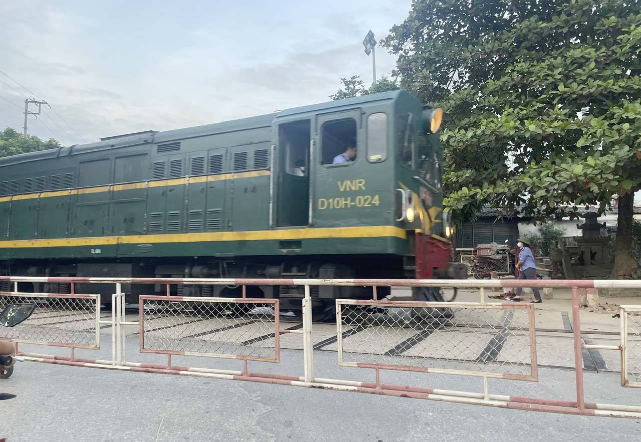 Quy định điều kiện kinh doanh kết cấu hạ tầng đường sắt, kinh doanh vận tải đường sắt