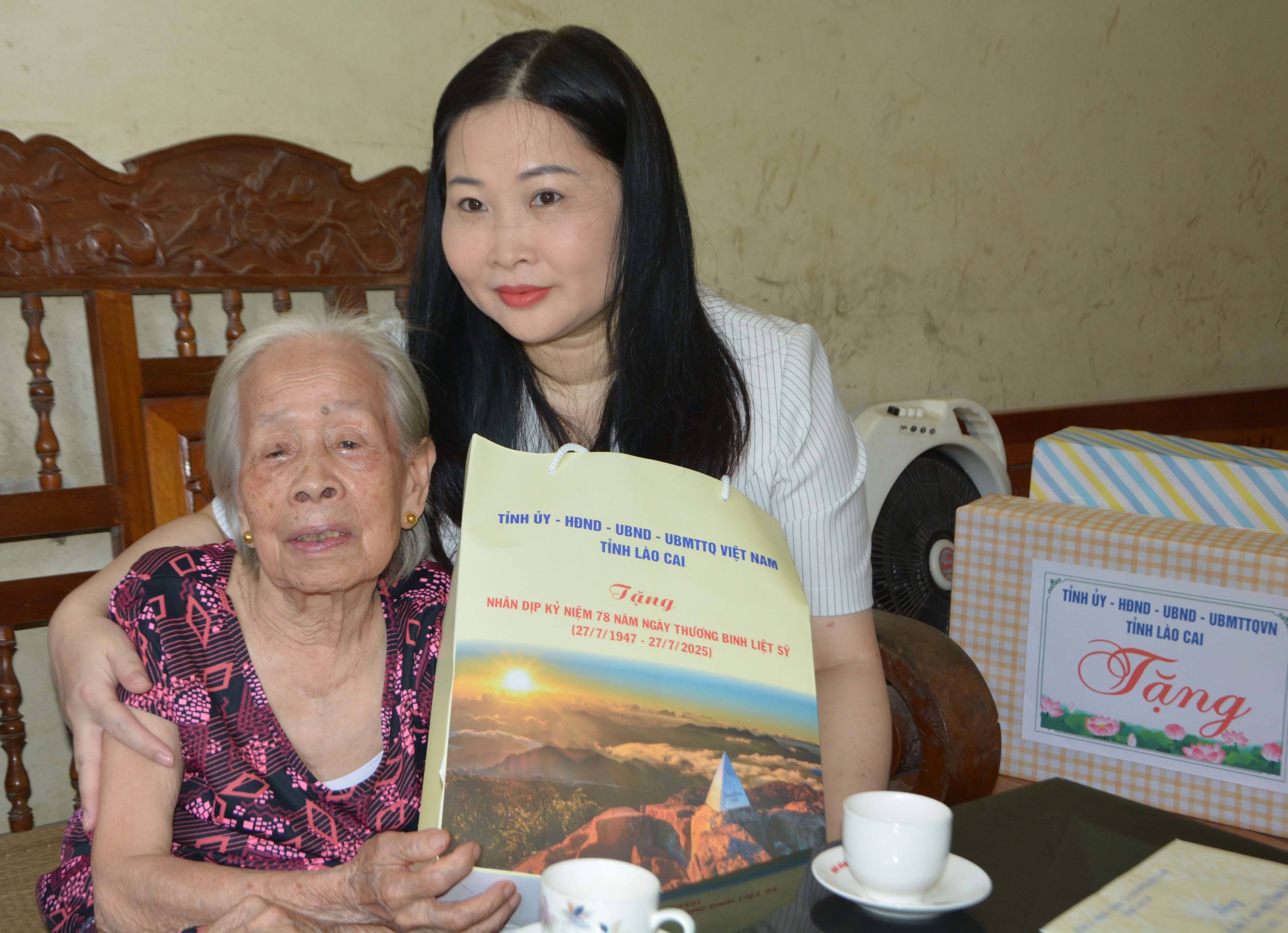 Lào Cai triển khai thực hiện đầy đủ, kịp thời các chế độ, chính sách đối với người có công với cách mạng