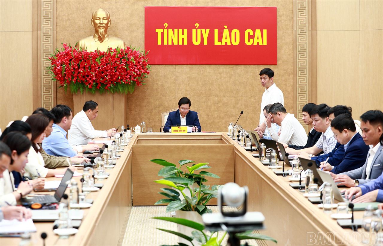 Công tác kiểm tra, giám sát phải chuyển mạnh từ kiểm tra, xử lý sang phòng ngừa từ sớm, từ xa gắn với kiểm soát quyền lực