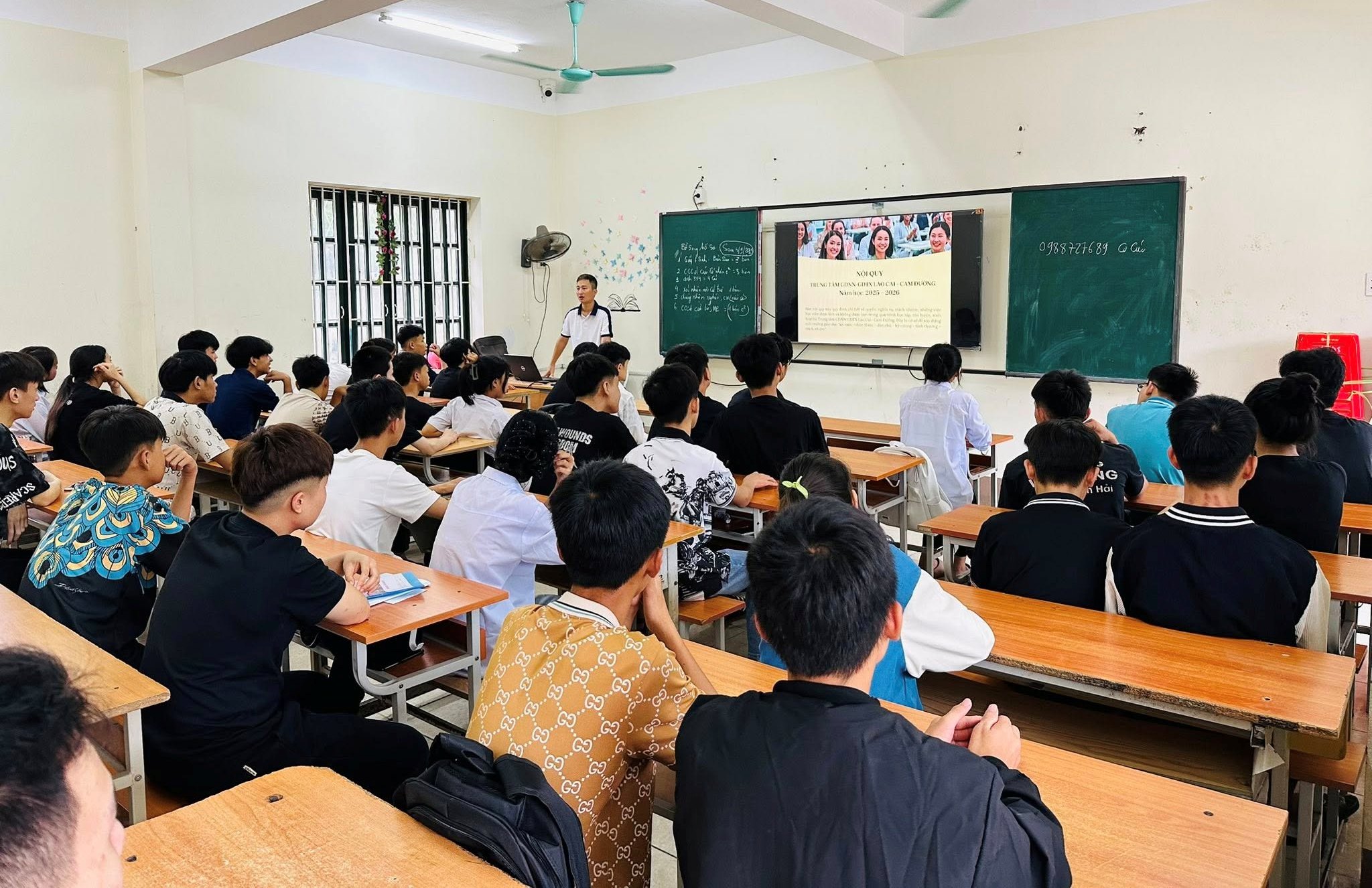 Quy định mới về xếp lương giáo viên cơ sở giáo dục thường xuyên