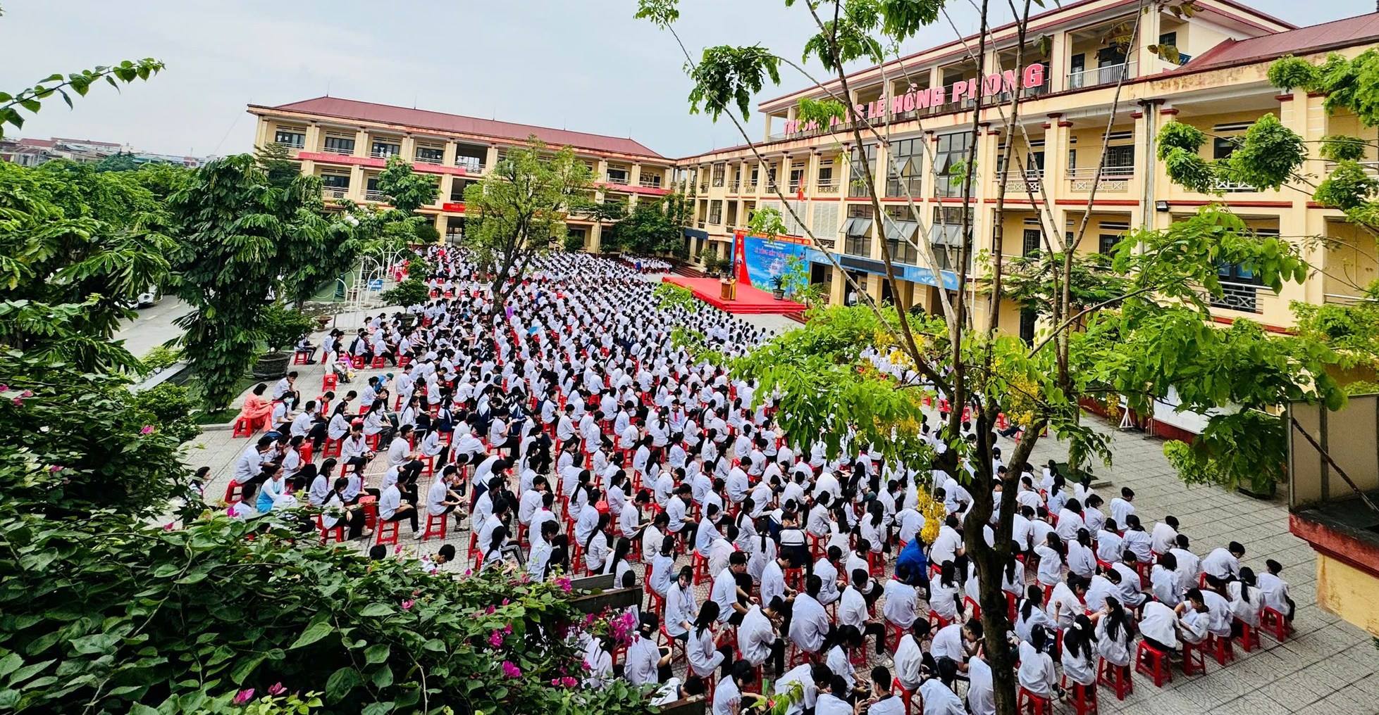 Học sinh, sinh viên được hỗ trợ tối thiểu 50% mức đóng BHYT