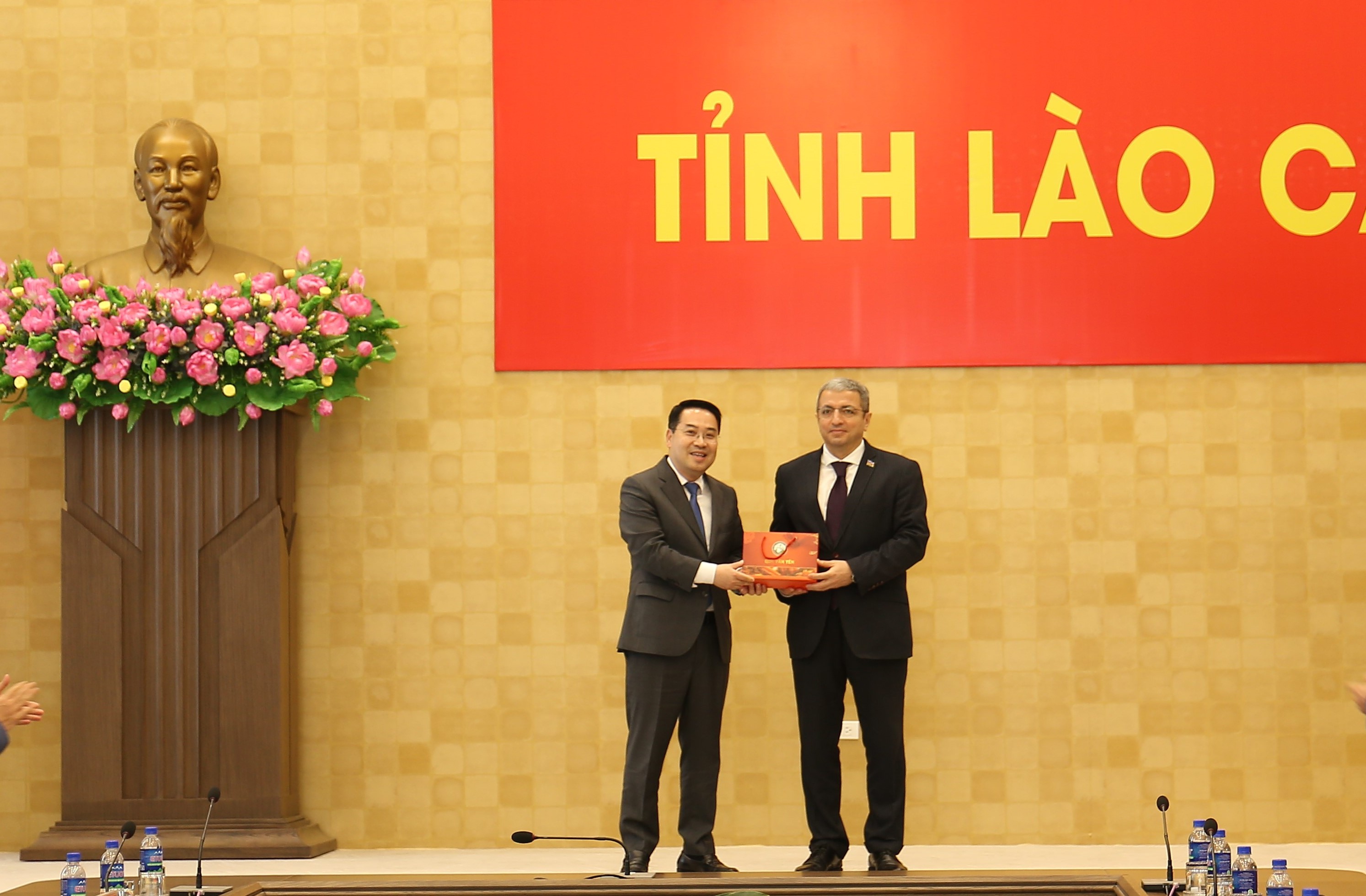 anh tin bai