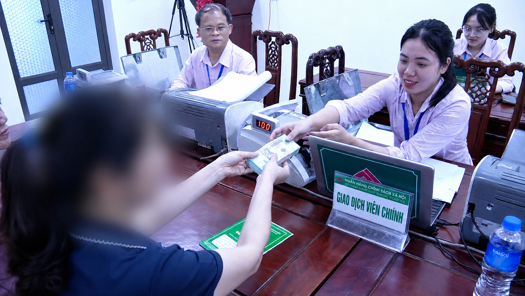 Chi nhánh Ngân hàng CSXH tỉnh Lào Cai triển khai cho vay kịp thời đối với người sau cai nghiện ma tuý