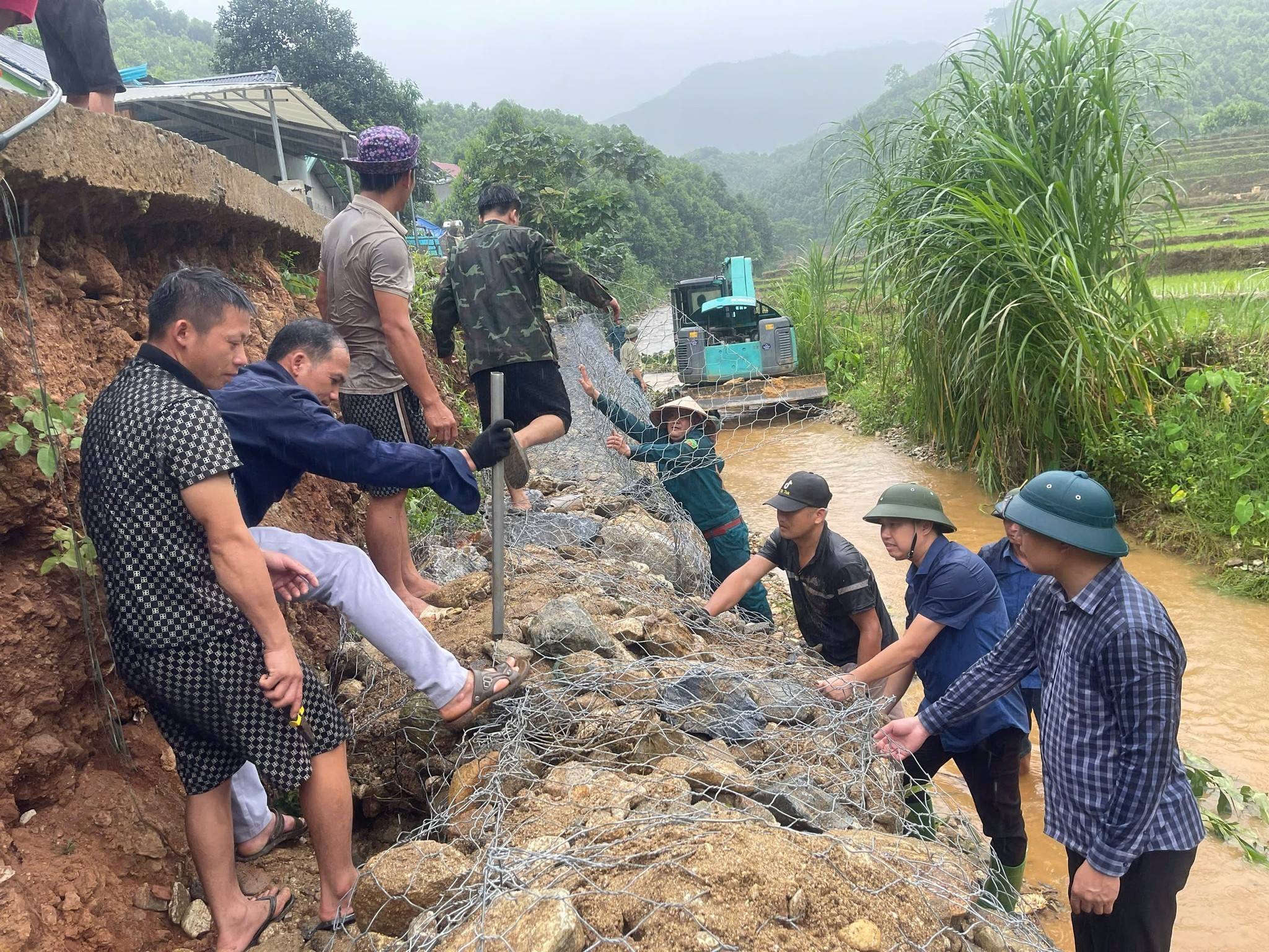 Mưa lũ gây thiệt hại nhiều tuyến đường tại Lào Cai