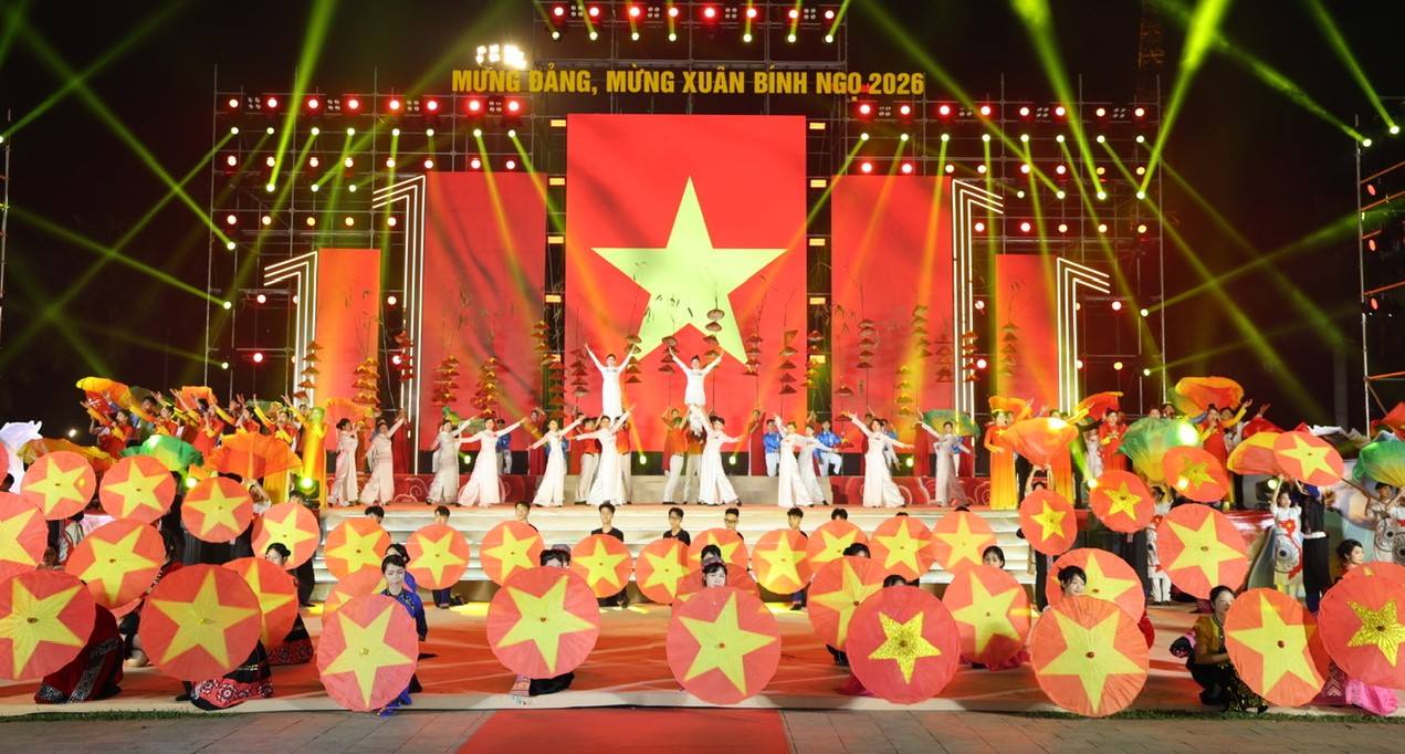 “Xuân rạng ngời - Lào Cai bừng sáng”: Bản hòa ca đón giao thừa Bính Ngọ 2026