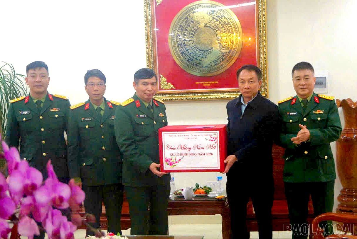 Phó Chủ tịch Thường trực HĐND tỉnh Vũ Quỳnh Khánh thăm, kiểm tra, chúc Tết các đơn vị làm nhiệm vụ trực Tết