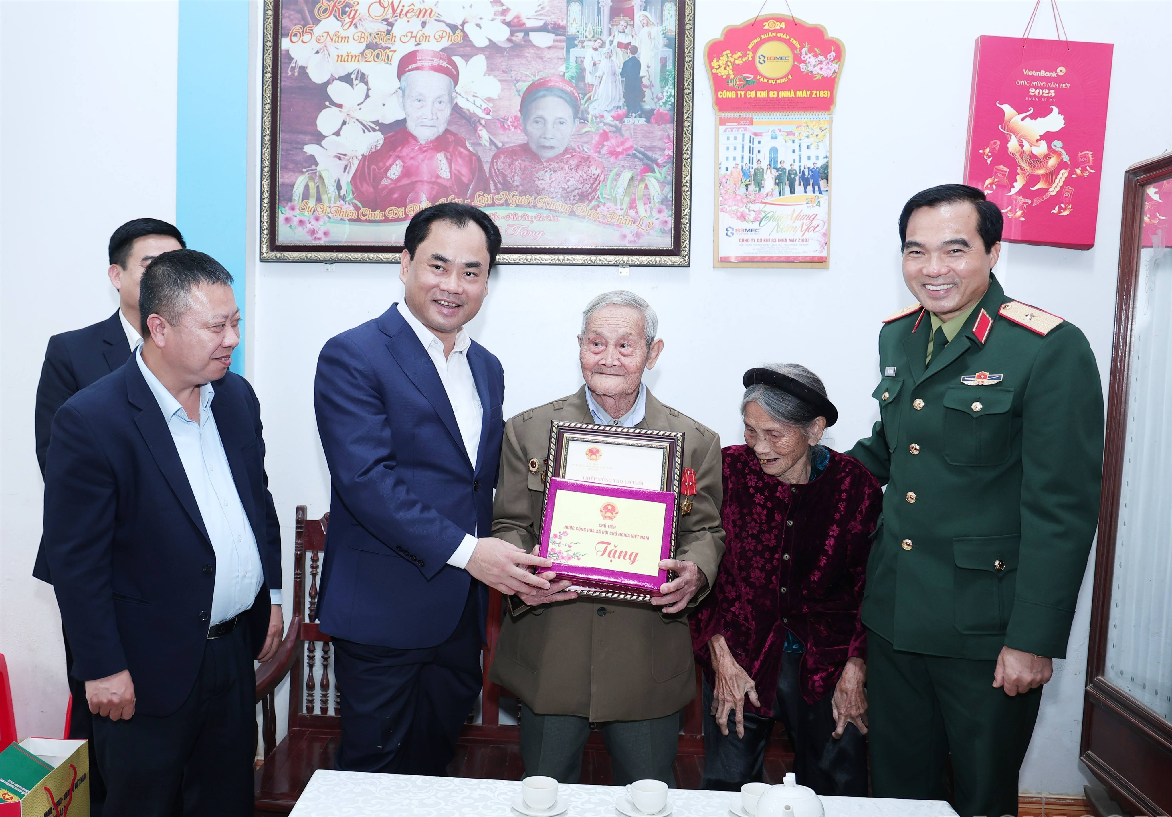 Tỉnh Lào Cai chăm lo chu đáo các đối tượng chính sách, hộ nghèo dịp Tết Nguyên đán Bính Ngọ 2026