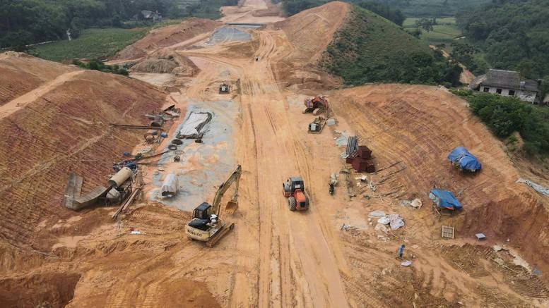 Ngành xây dựng nỗ lực giải ngân gần 60.000 tỷ đồng vốn đầu tư công trong 5 tháng cuối năm