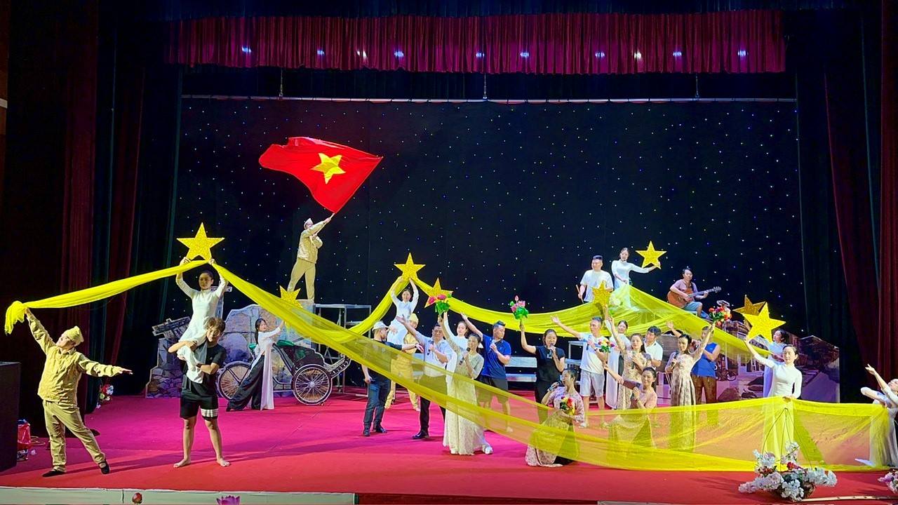 anh tin bai