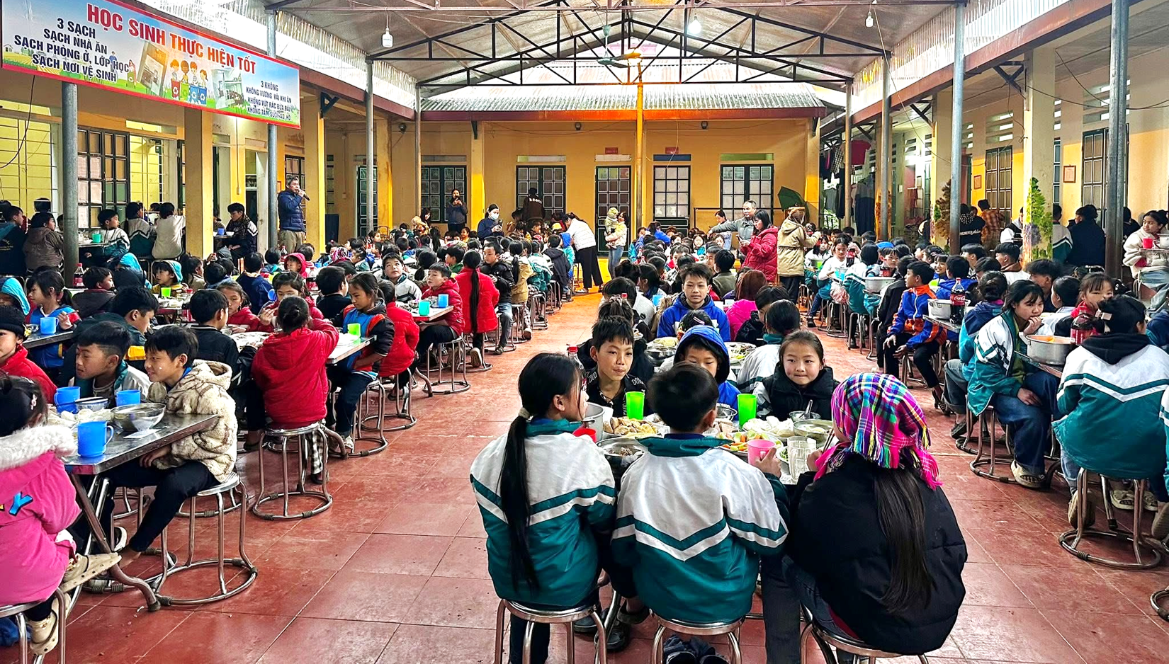 Chính sách hỗ trợ gạo - điểm tựa nhân văn tiếp sức học sinh vùng cao Lào Cai