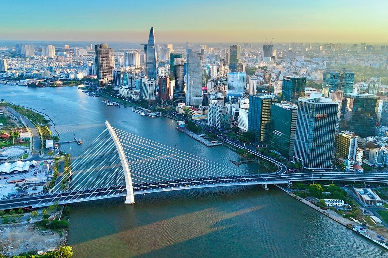 Kinh tế Việt Nam giai đoạn 2021 - 2025 và bối cảnh, mục tiêu, giải pháp cho giai đoạn 2026 - 2030