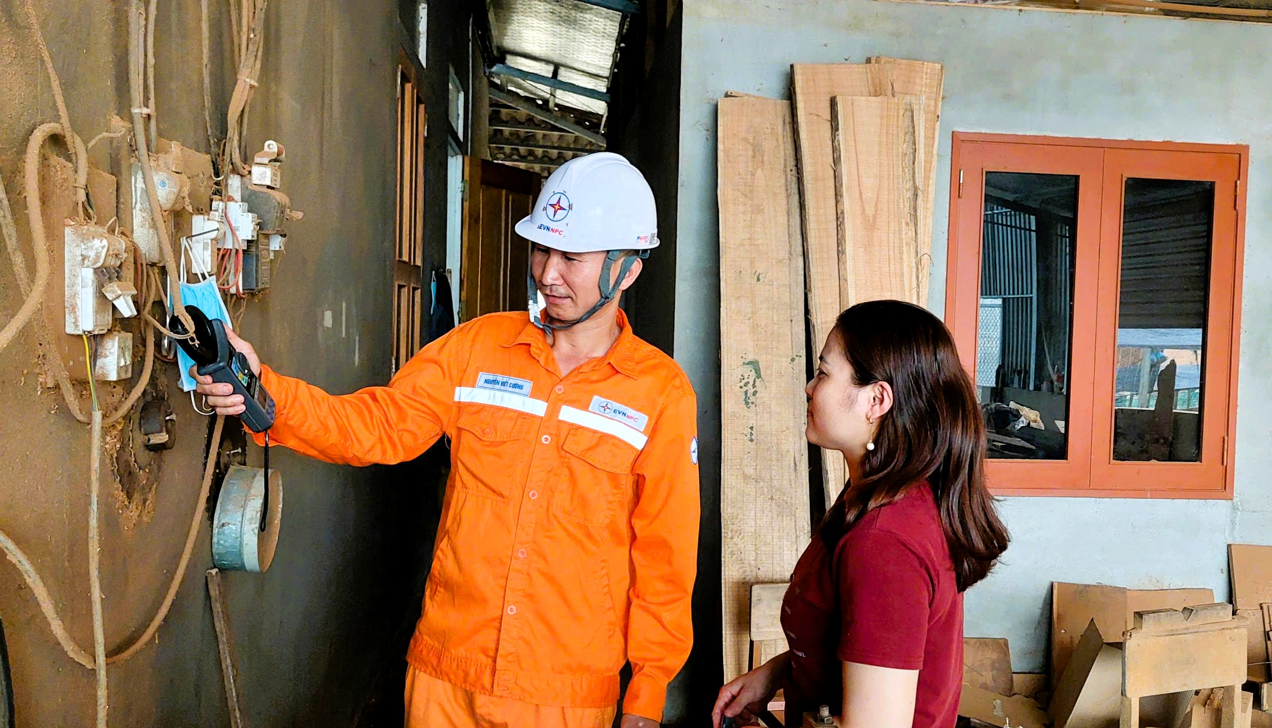 Tăng cường kiểm tra, giám sát sử dụng điện trong mùa nắng nóng