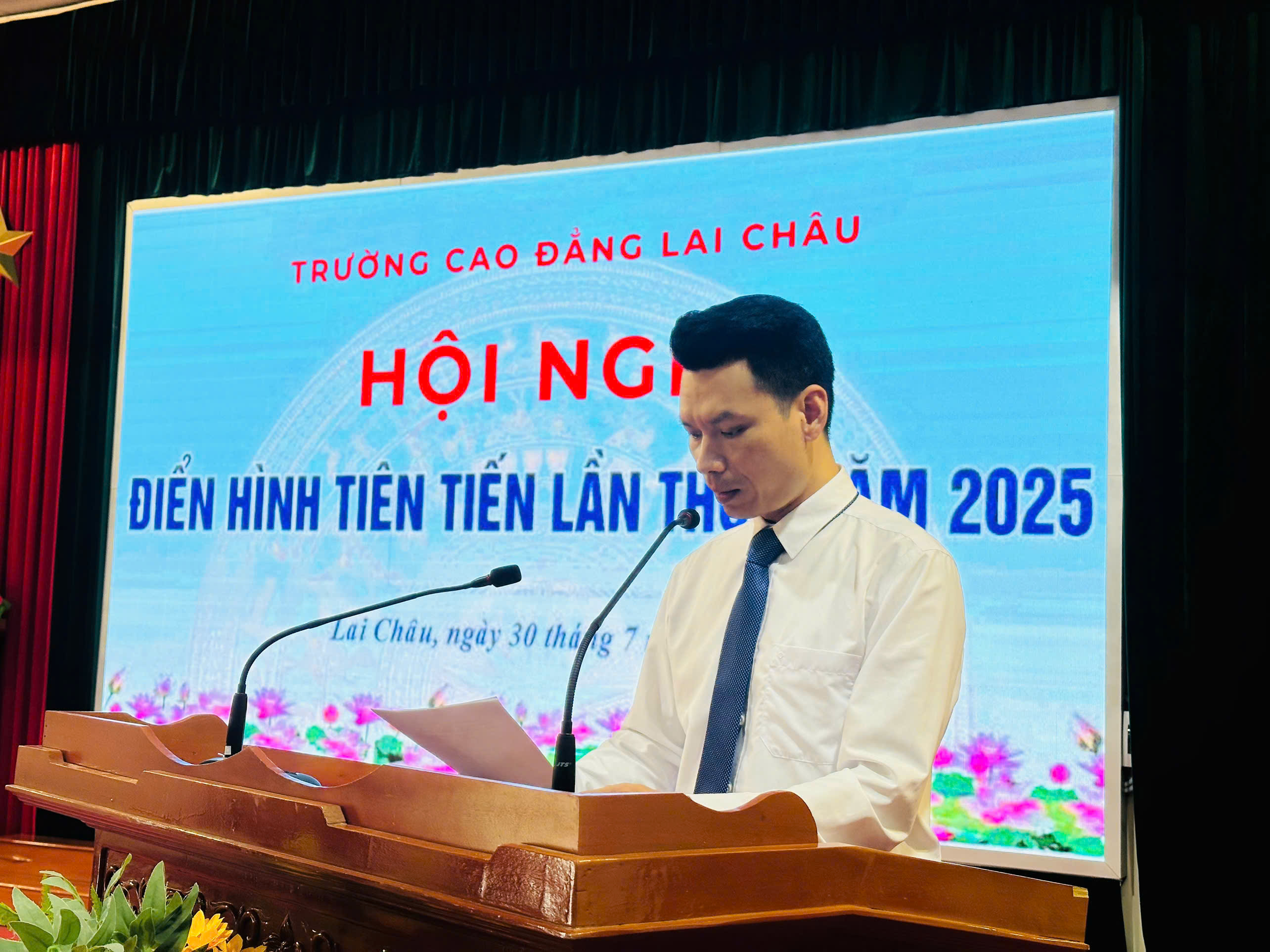 anh tin bai